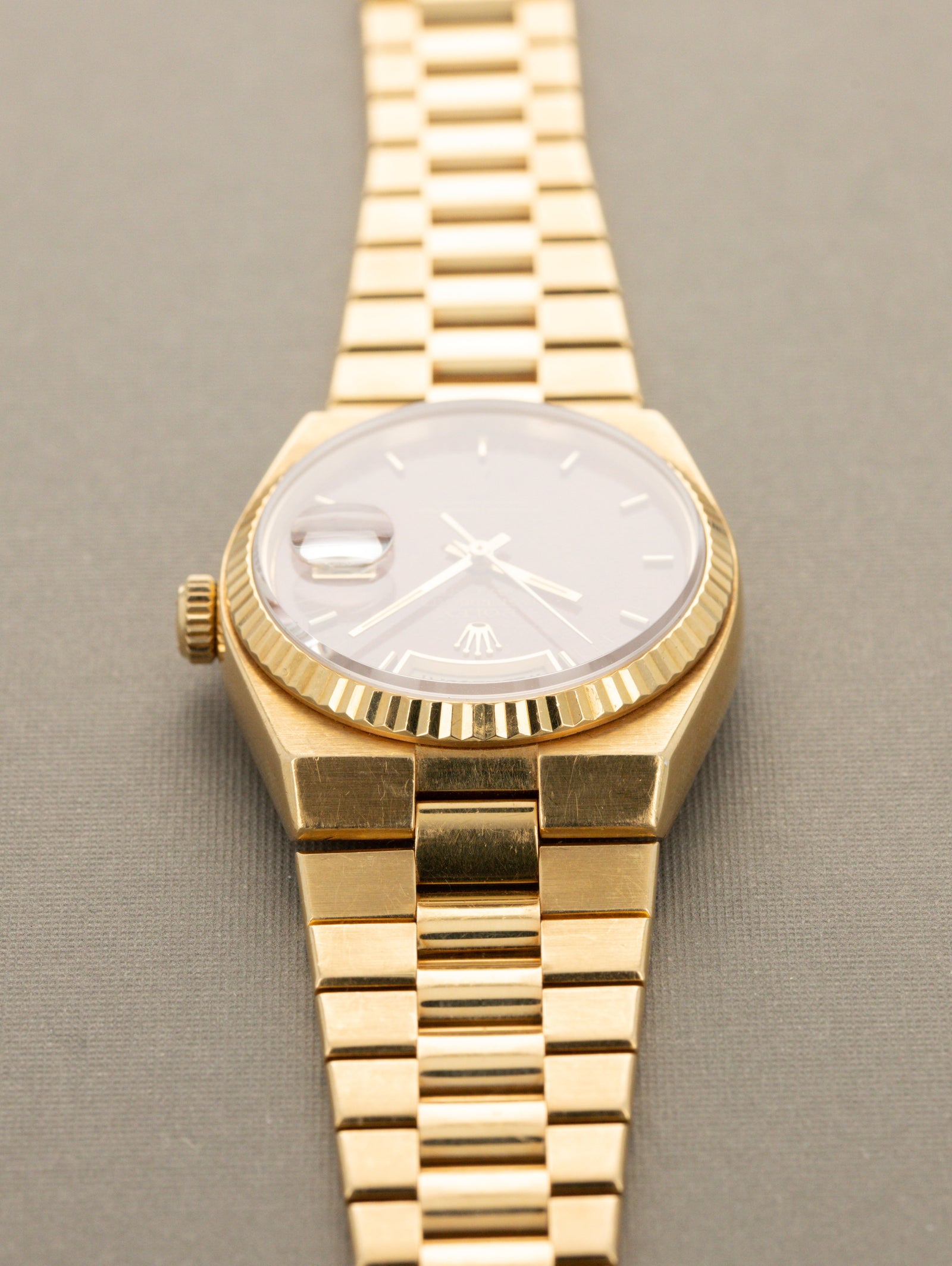 Rolex Oysterquartz Day-Date Ref. 19018 - 'Burlwood' Dial Unpolished