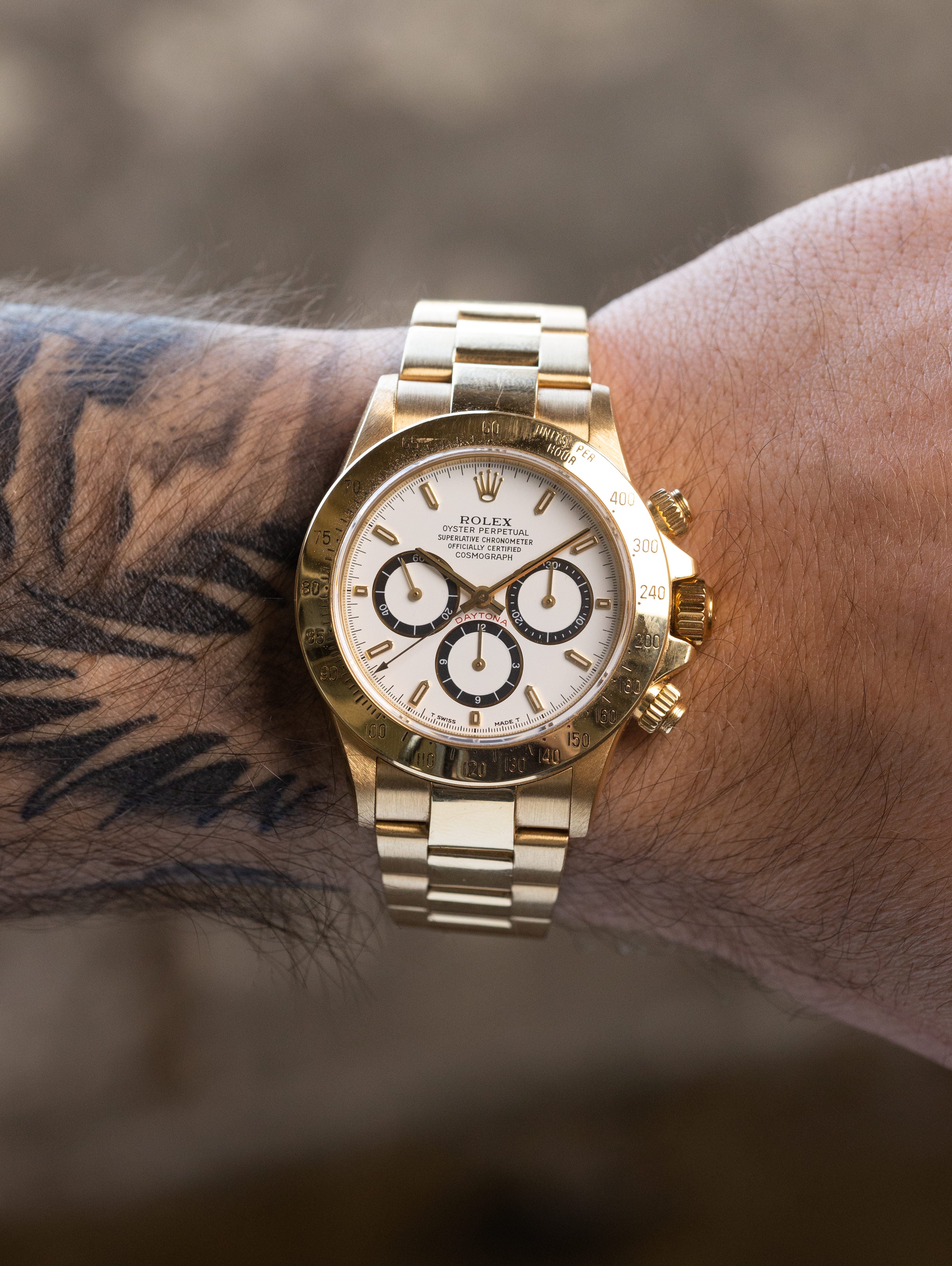 Rolex Daytona Ref. 16528 - 'Inverted 6' Dial