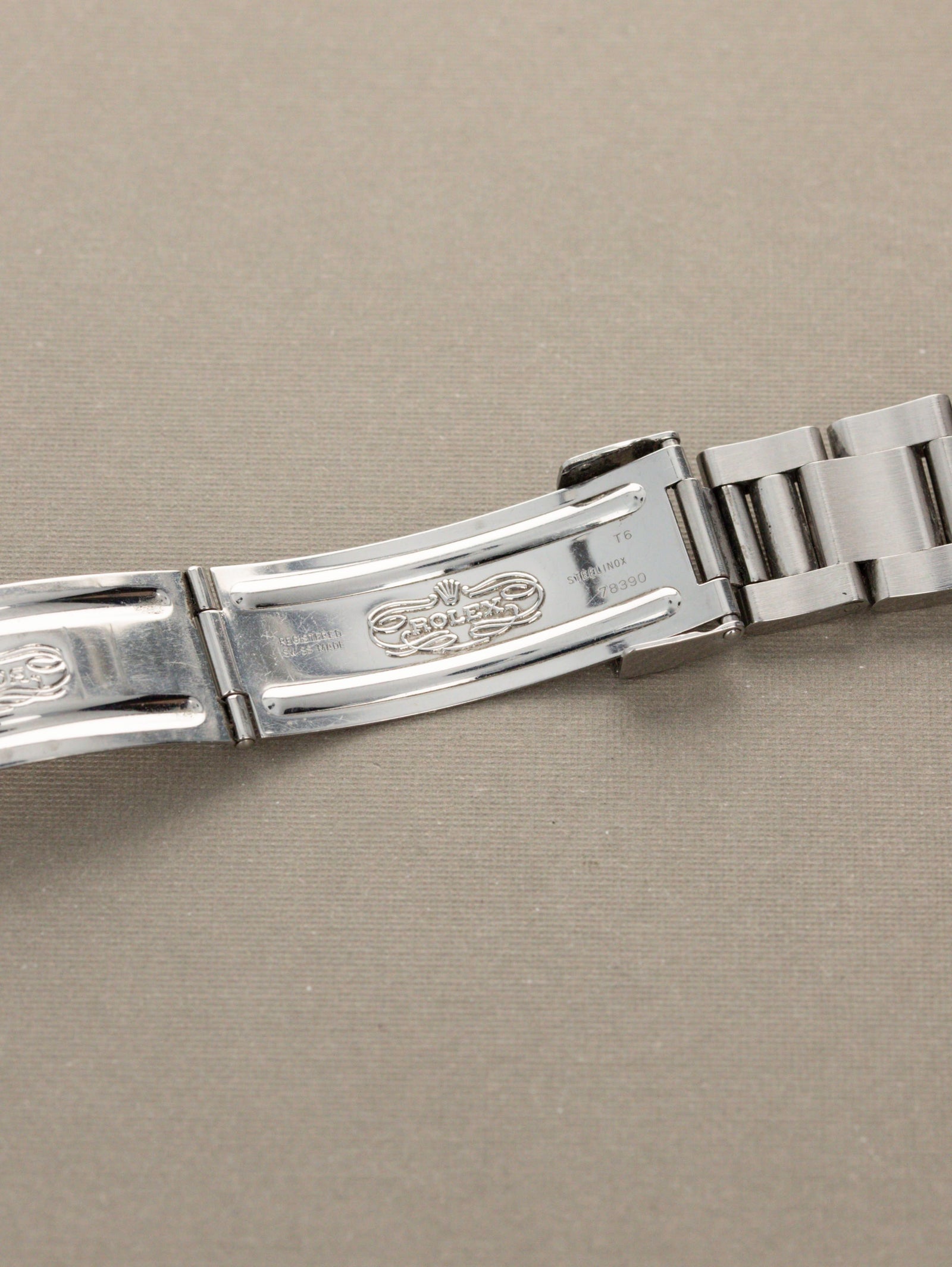 Rolex Daytona Ref. 16520 - Black 'Inverted 6'