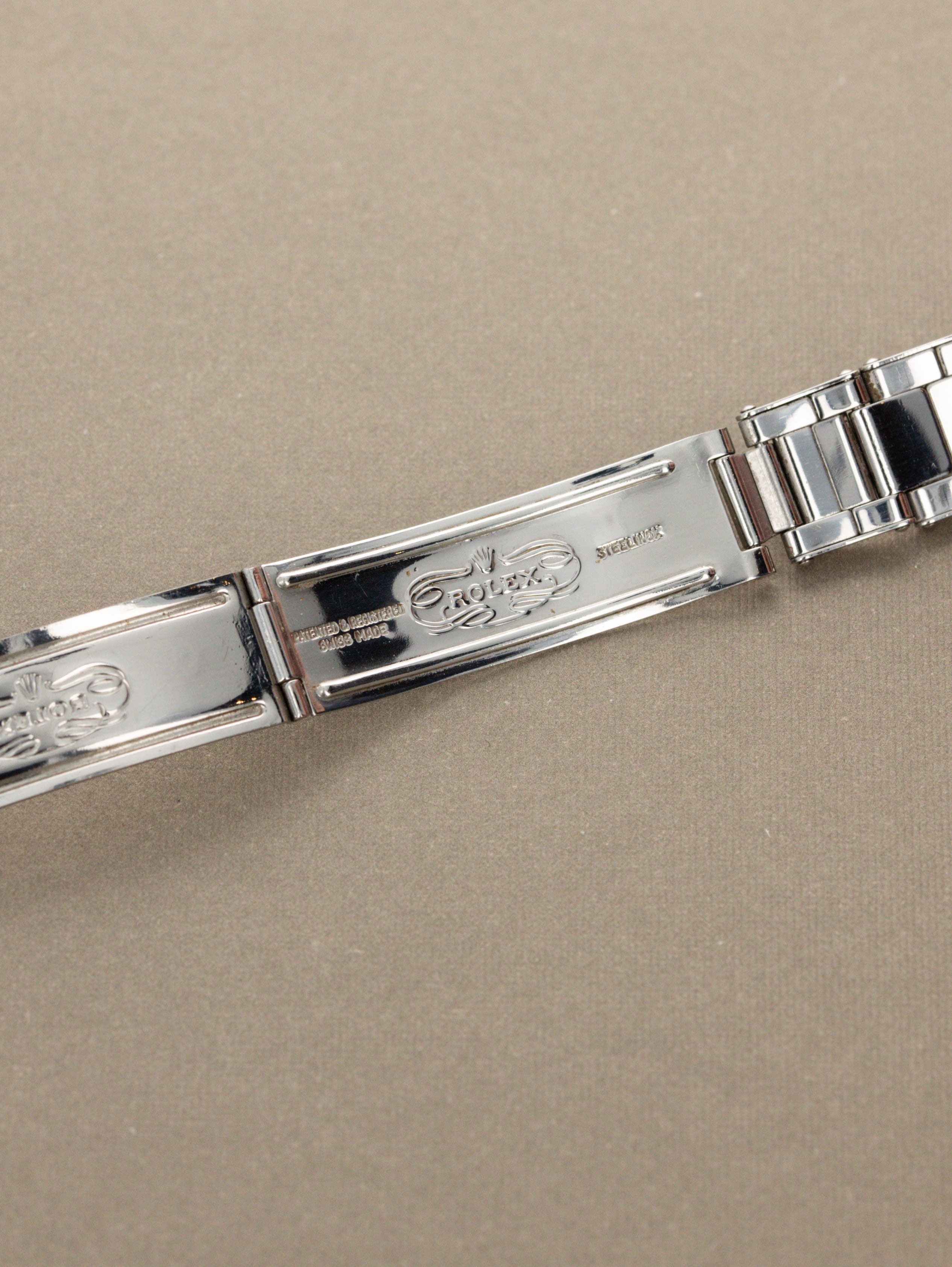 Rolex Daytona Ref. 6239 - 'Cherry Red' Siver Panda Dial