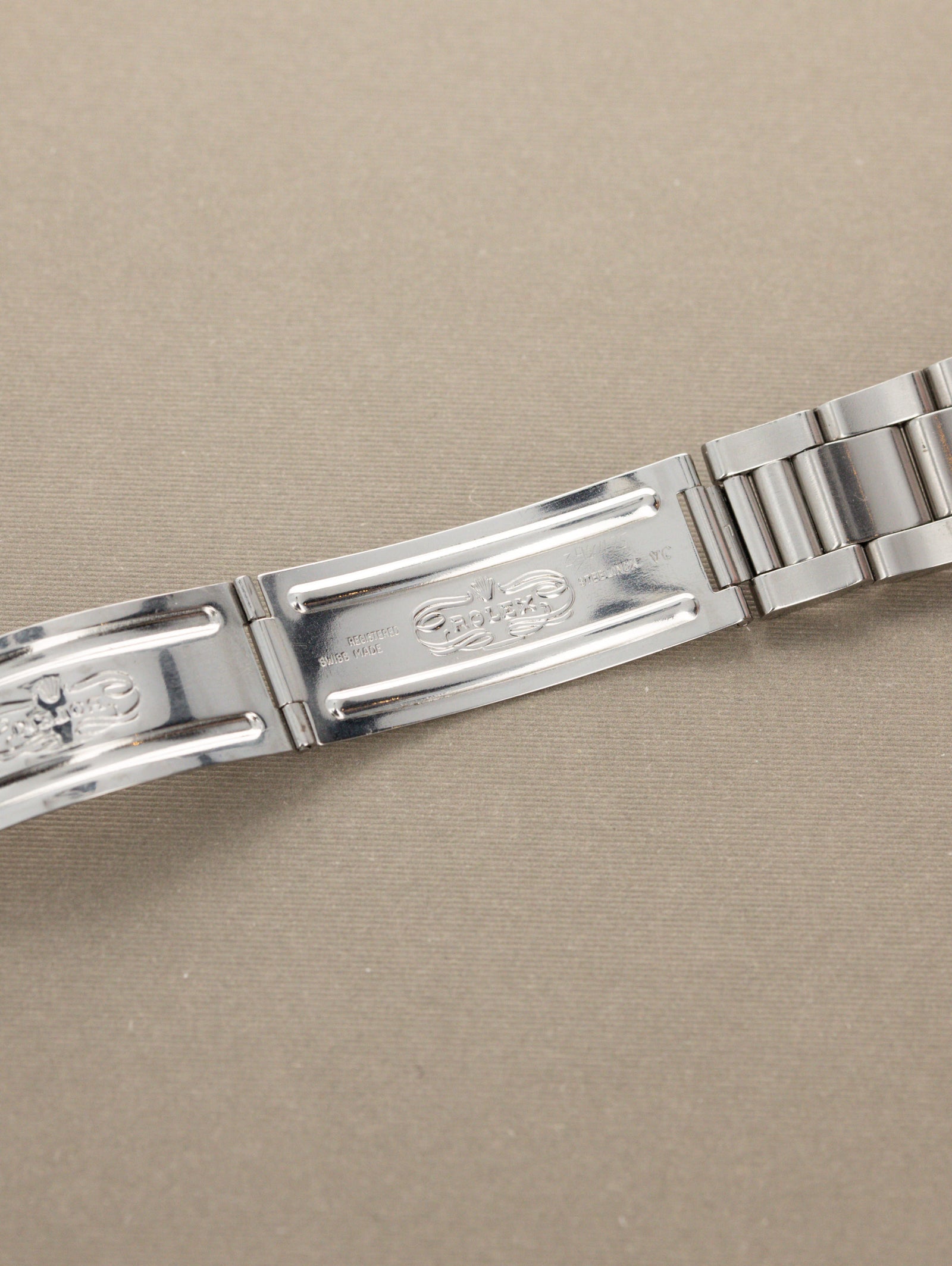 Rolex Explorer I Ref. 1016 - 'Frog Foot' W/ Box & Papers