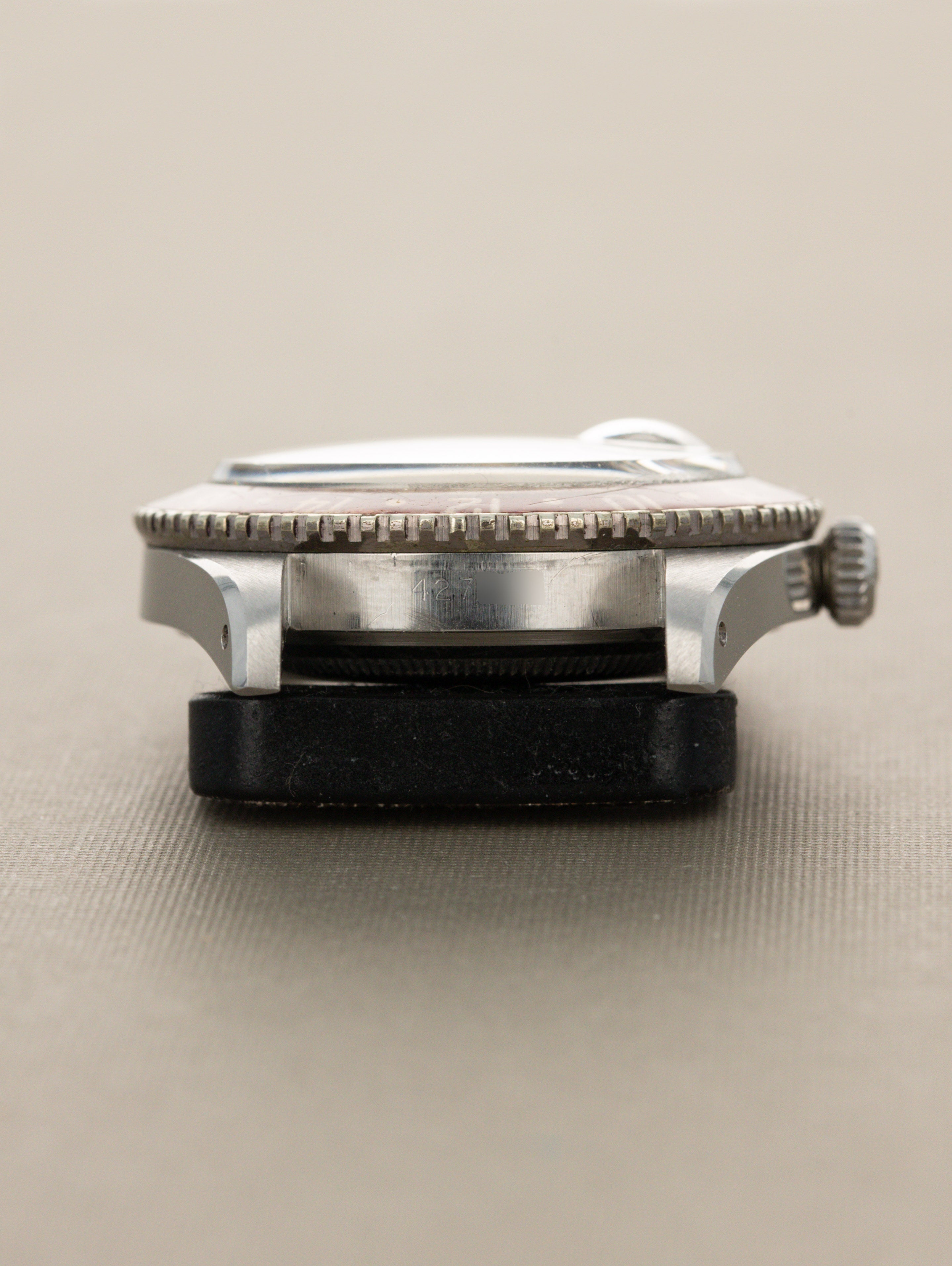 Rolex GMT-Master Ref. 6542 - 'Bakelite' Bezel