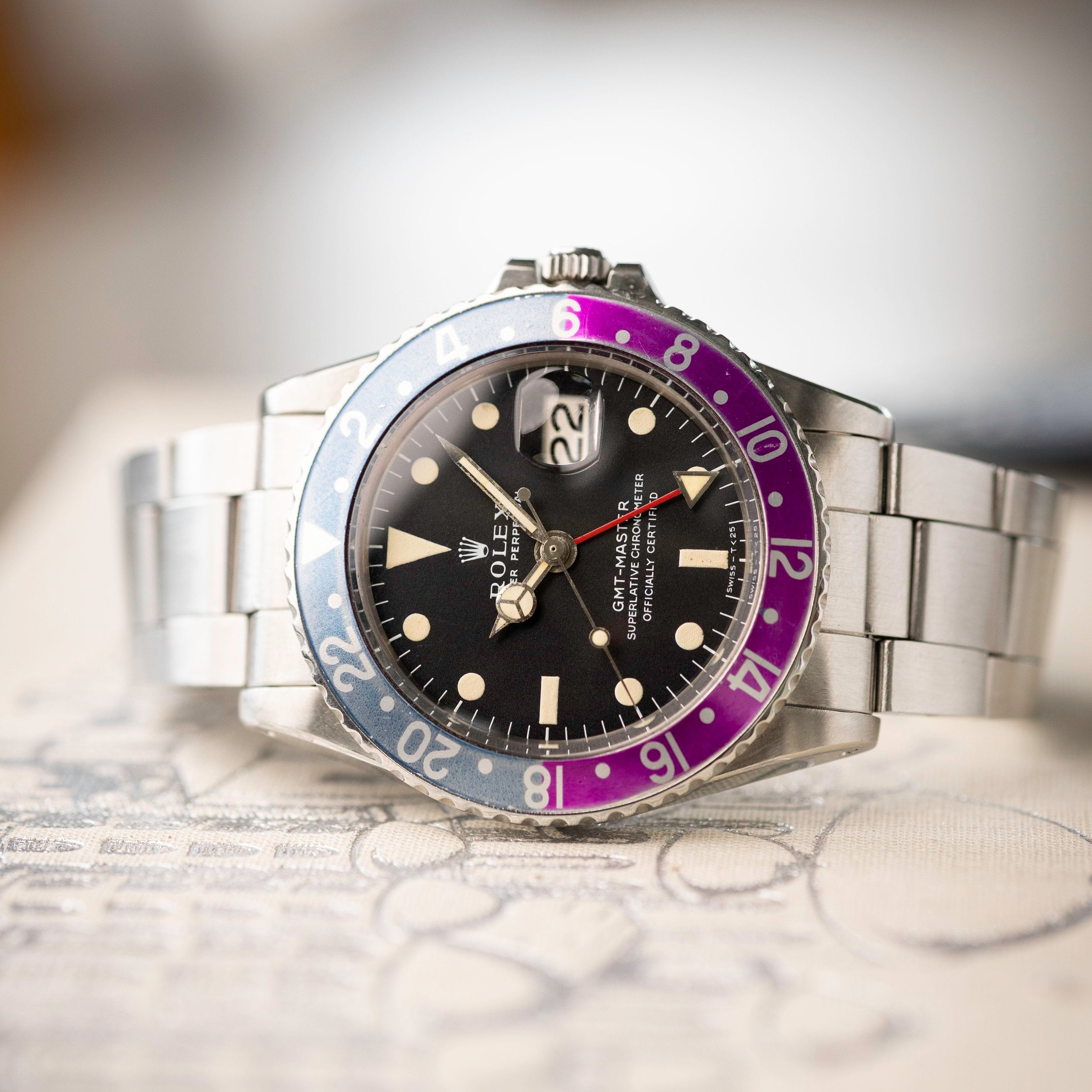 Rolex GMT-Master Ref. 1675 - Fuschia Bezel, Mark 1 Dial