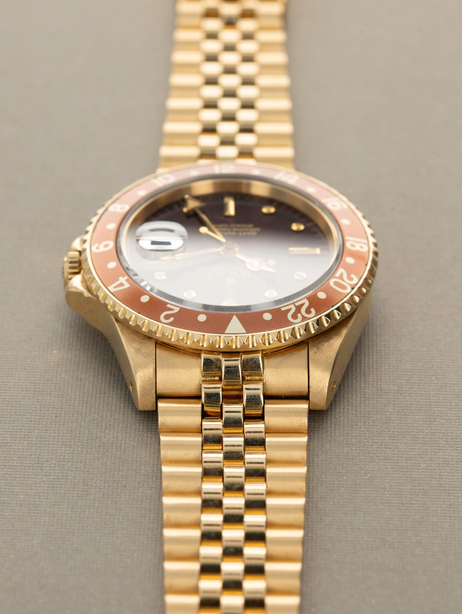 Rolex GMT-Master Ref. 16758 Oxblood Full Set