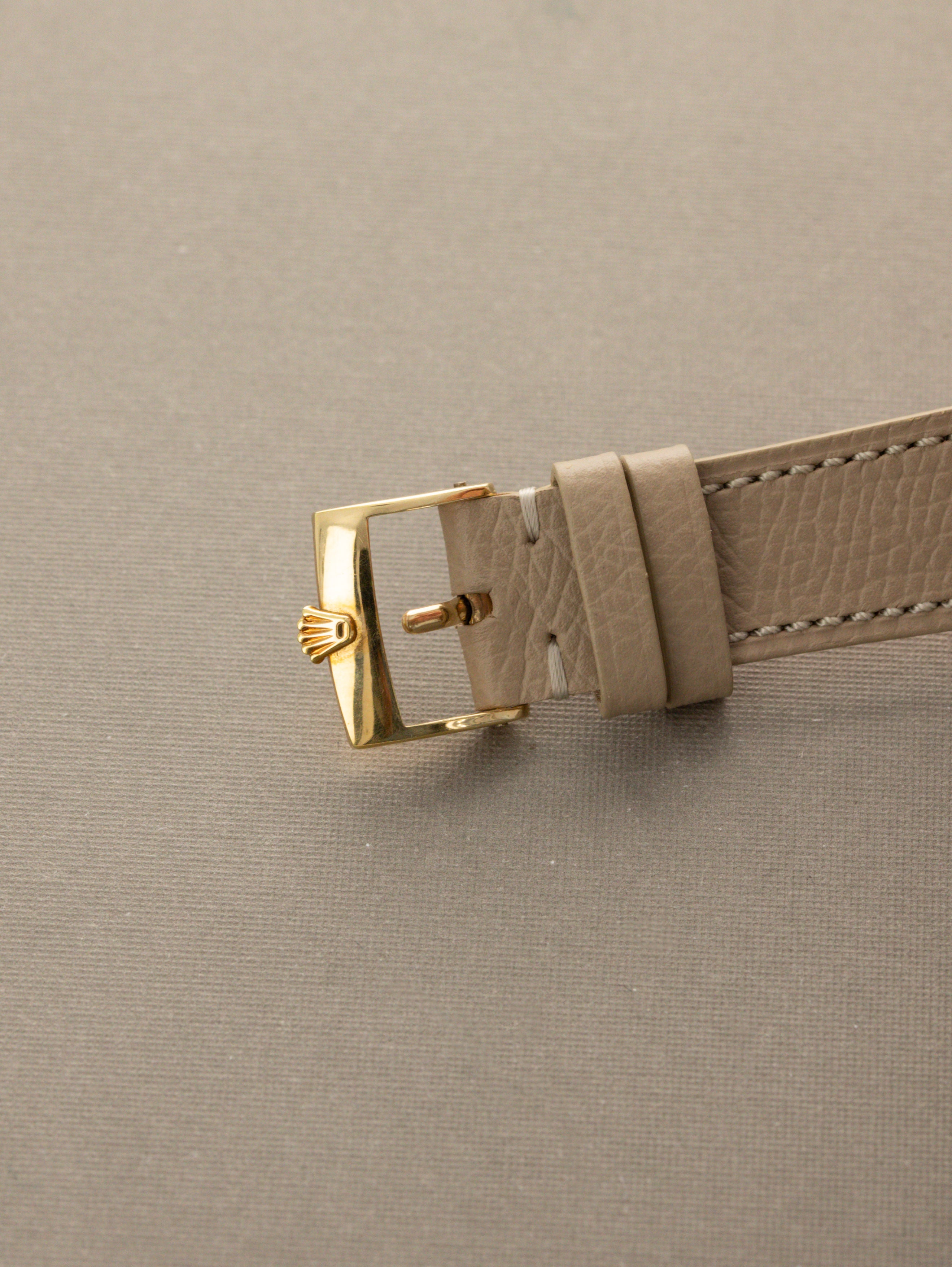 Rolex Oyster Perpetual Ref. 6084 - Non-Luminous 'Cream' Dial Unpolished