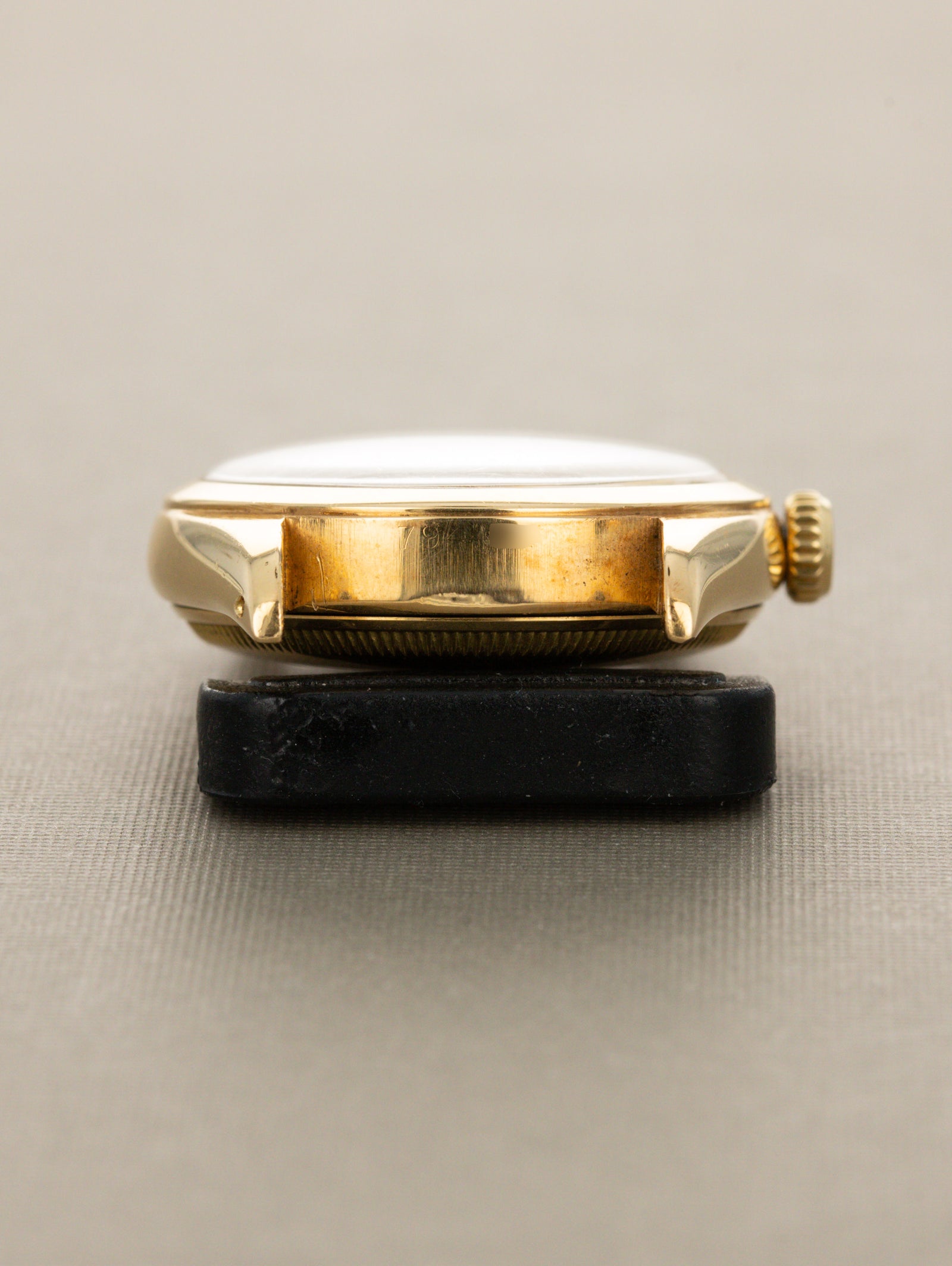 Rolex Oyster Perpetual Ref. 6084 - Non-Luminous 'Cream' Dial Unpolished