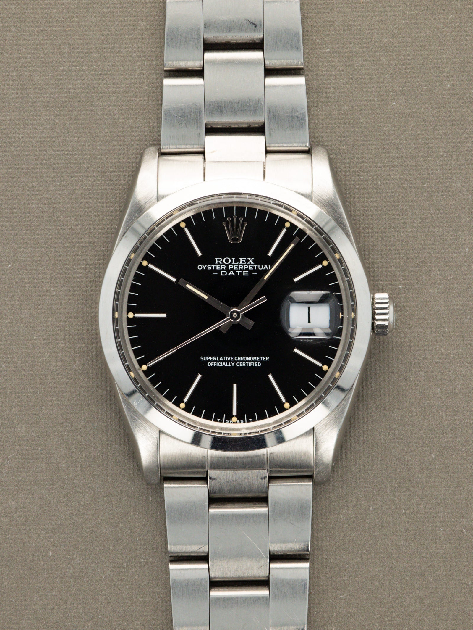 Rolex Oyster Perpetual Date Ref. 15000 - Gloss Black Dial