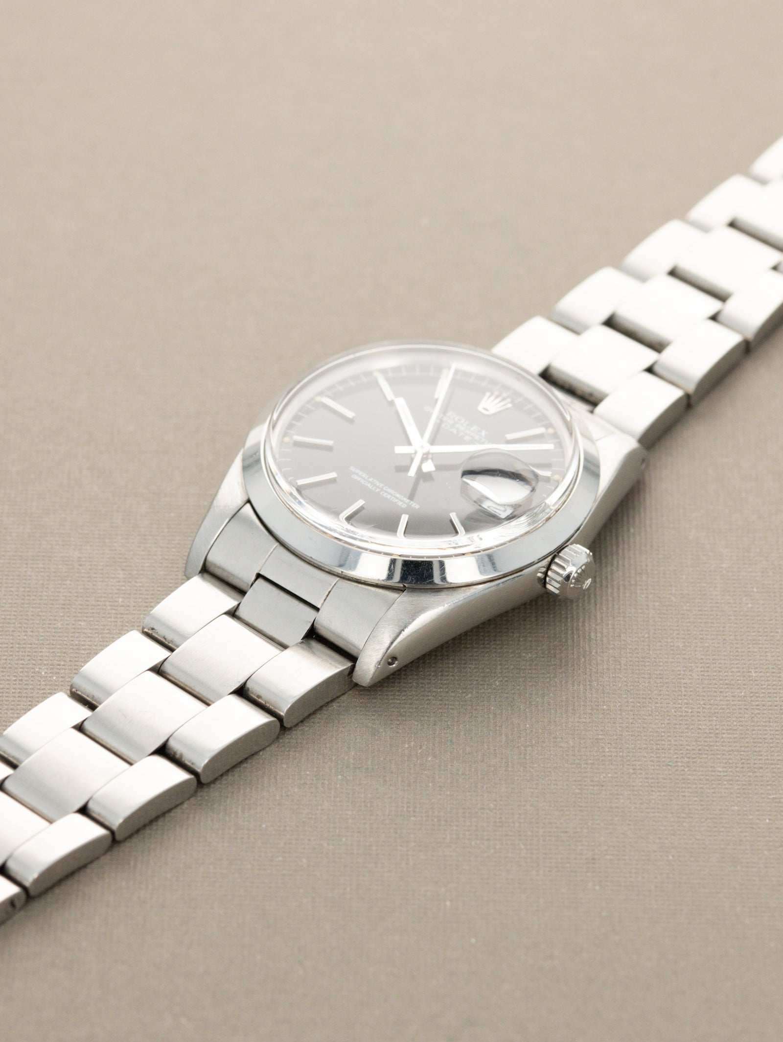 Rolex Oyster Perpetual Date Ref. 15000 - Gloss Black Dial