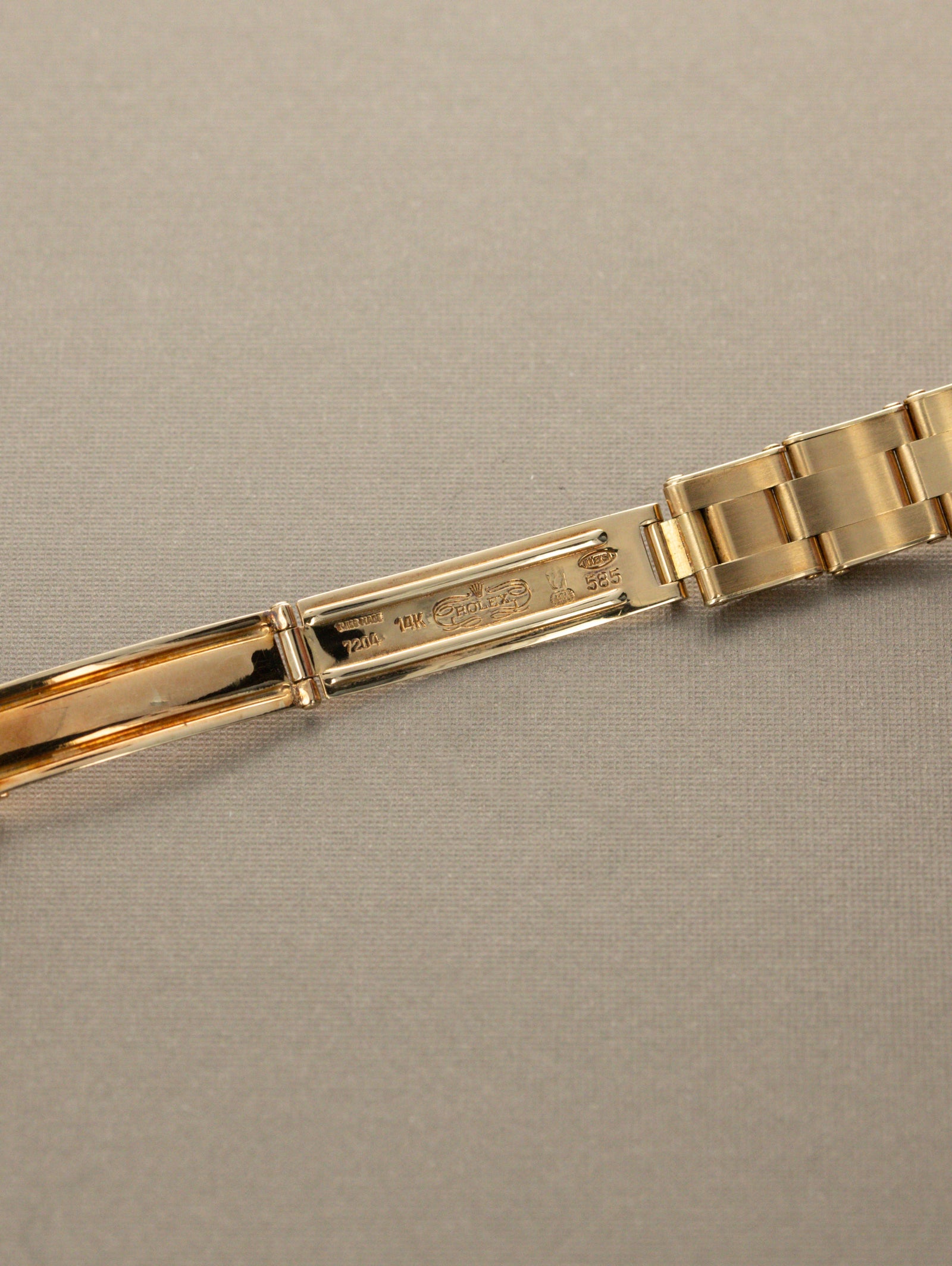 Rolex Oyster Perpetual Ref. 6719 'Tiffany & Co.' - Sunburst Champagne Dial Unpolished