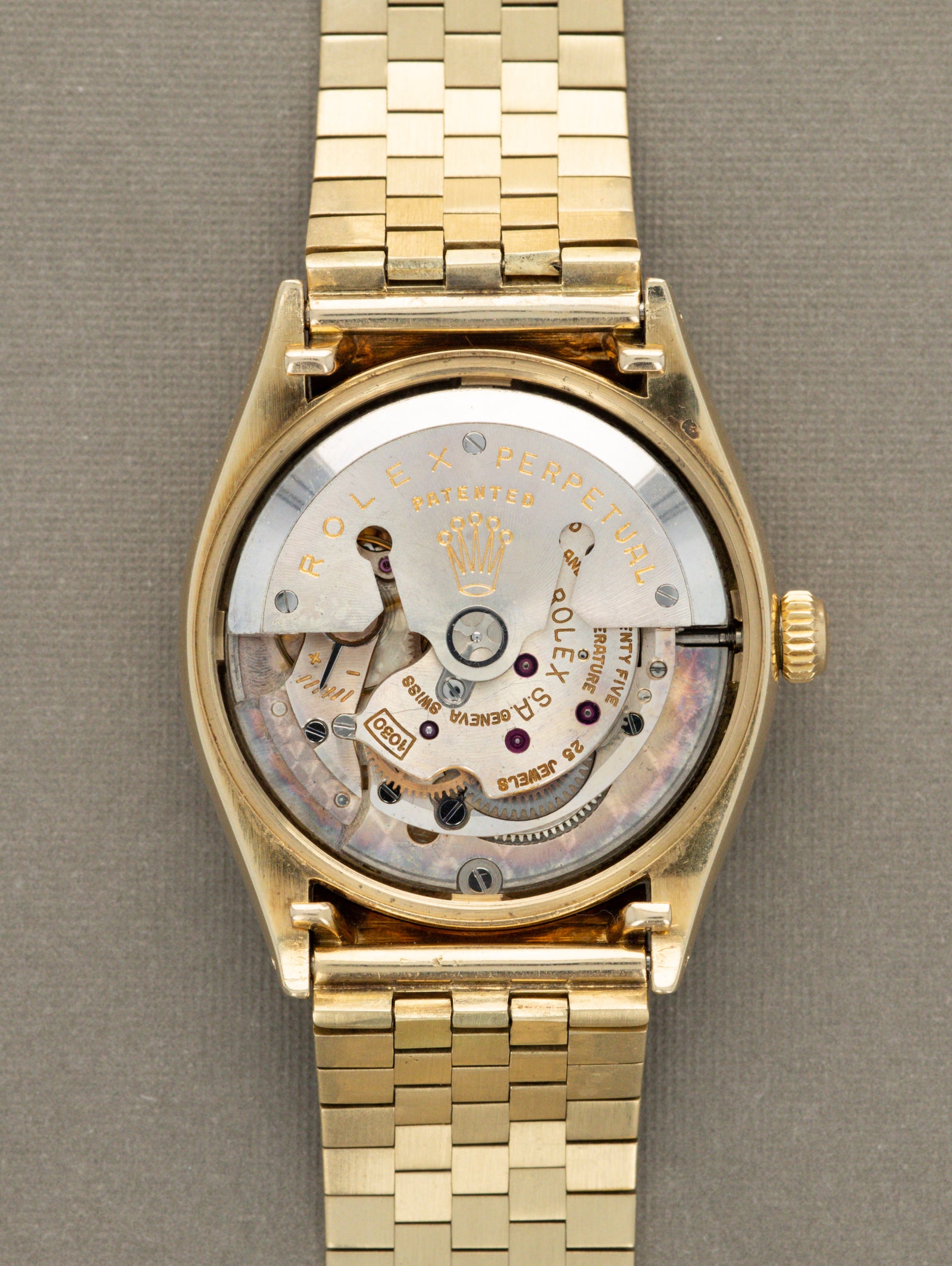 Rolex Oyster Perpetual Ref. 6567 - Champagne 'Concentric' Dial