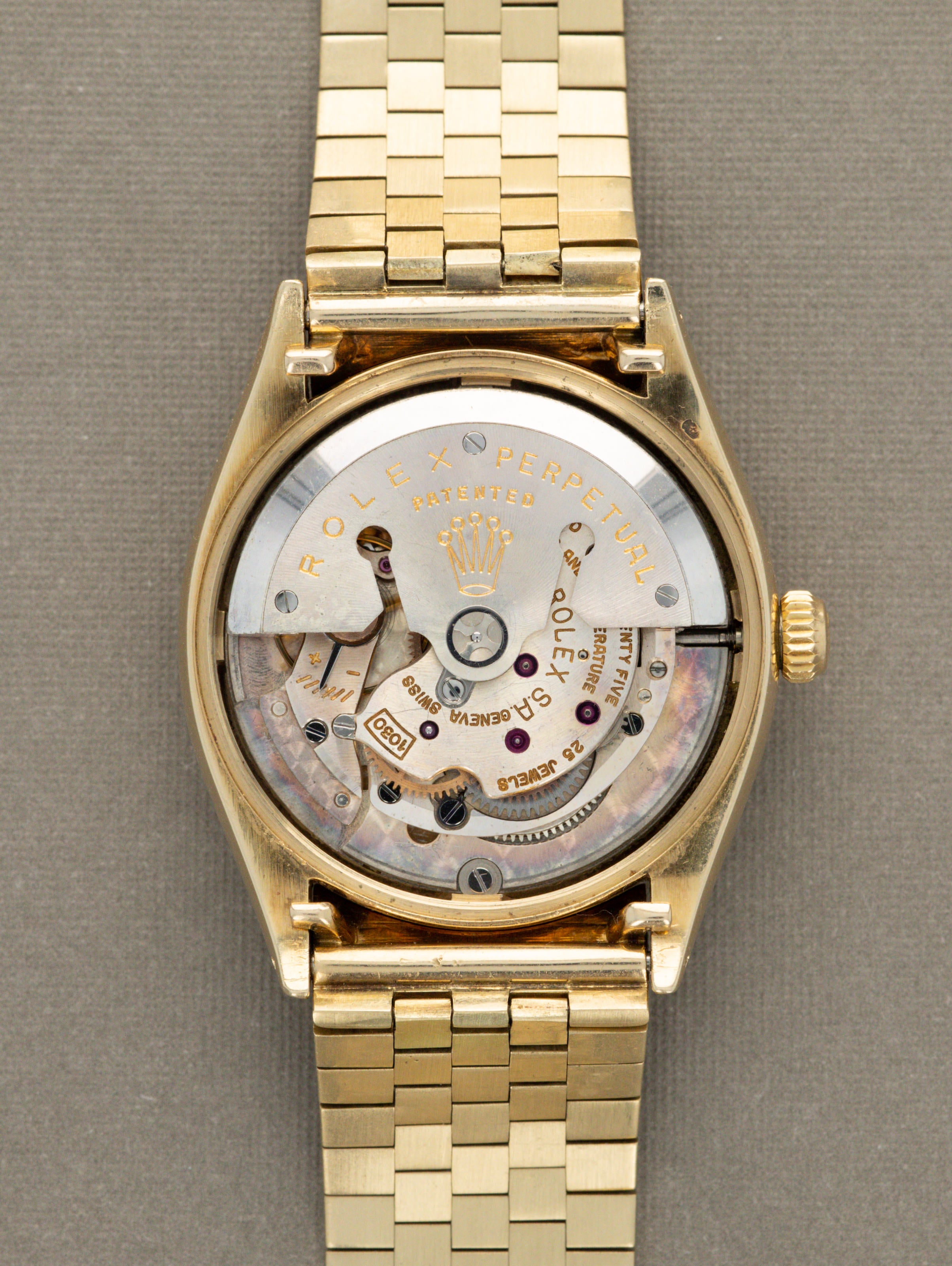 Rolex Oyster Perpetual Ref. 6567 - Champagne 'Concentric' Dial
