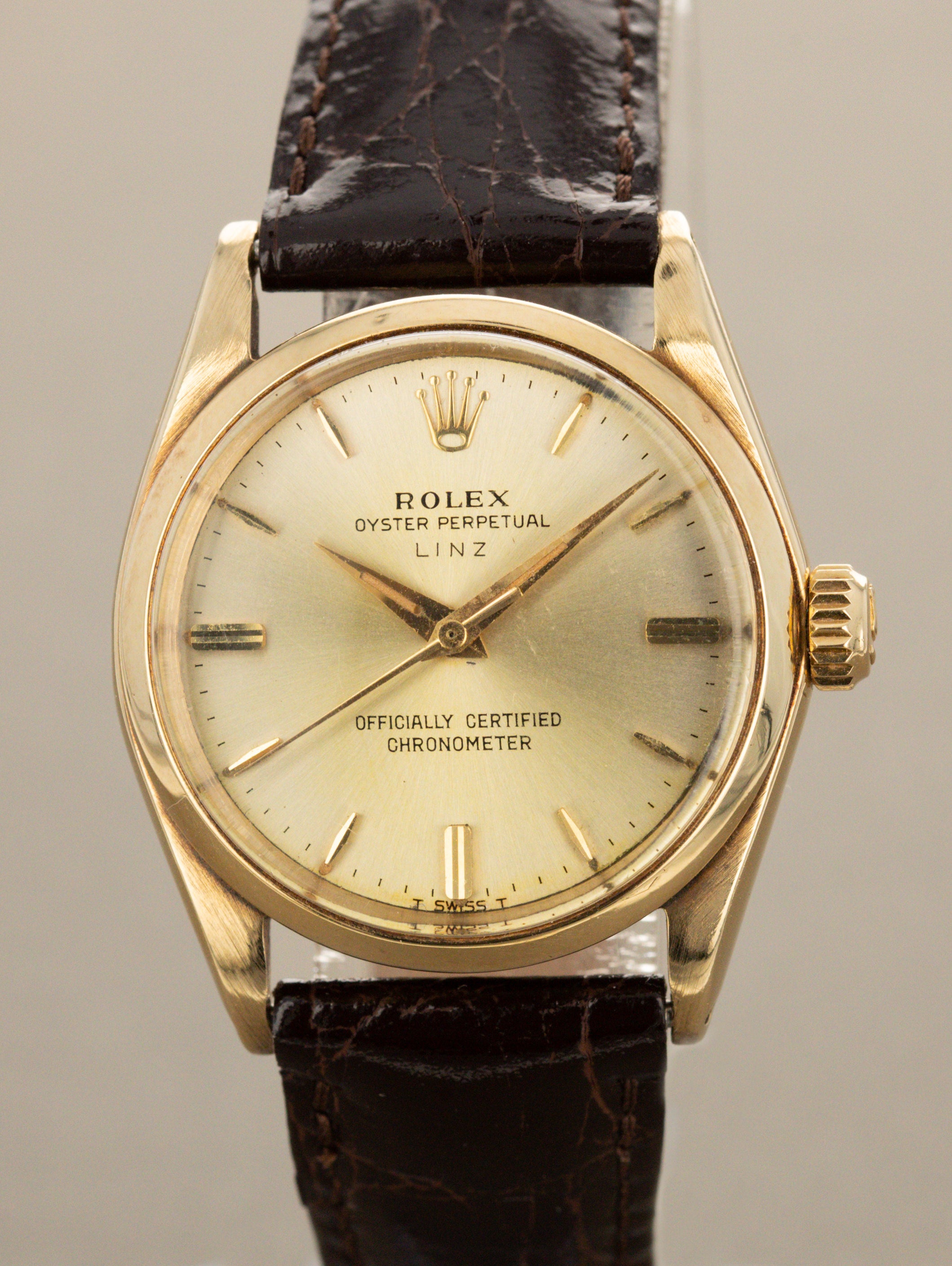 Rolex Oyster Perpetual Ref. 6548 'Midsize' - Sunburst Silver 'Linz' Dial