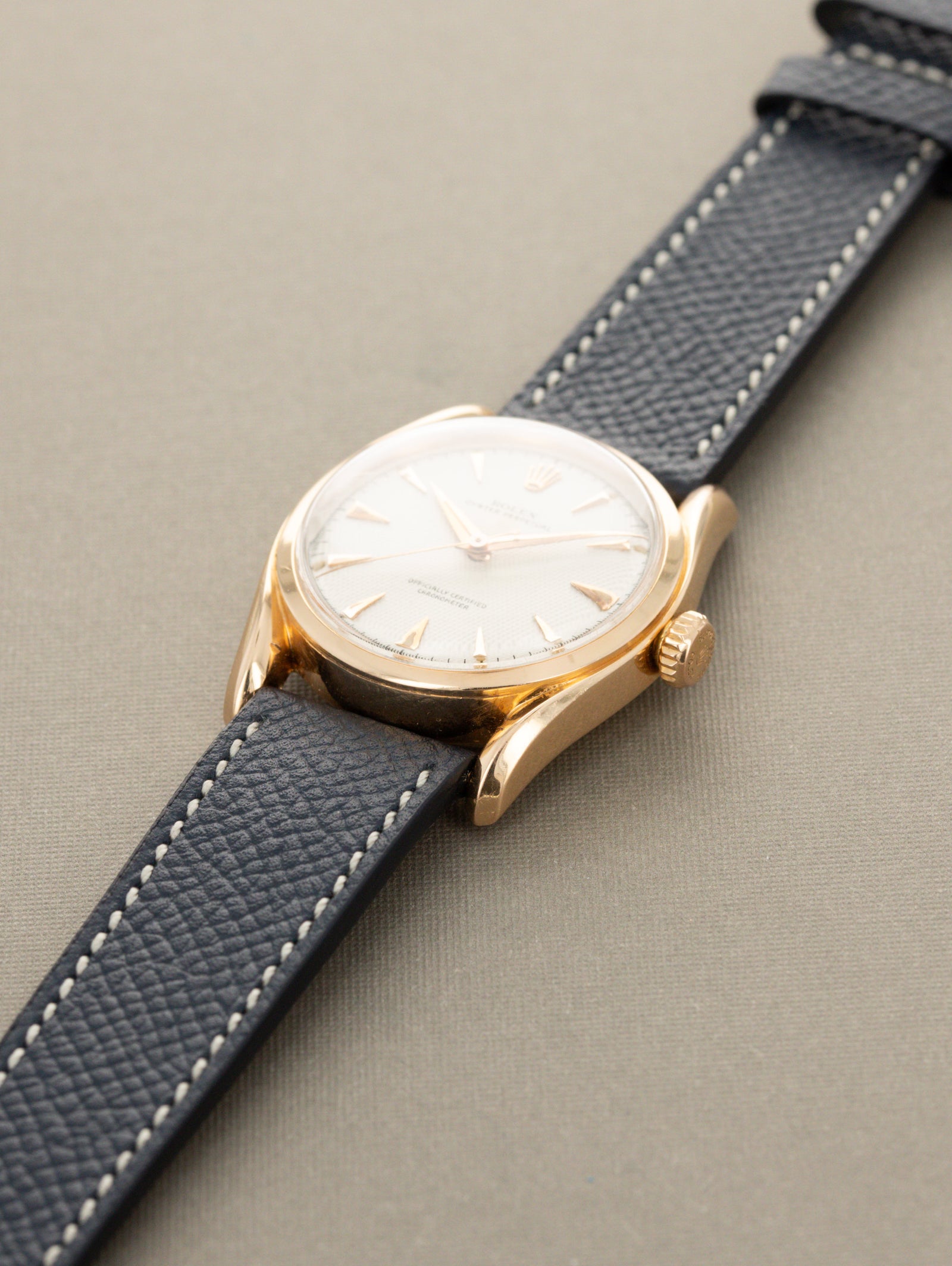 Rolex Oyster Perpetual Ref. 6090 - 'Bombe' Lug
