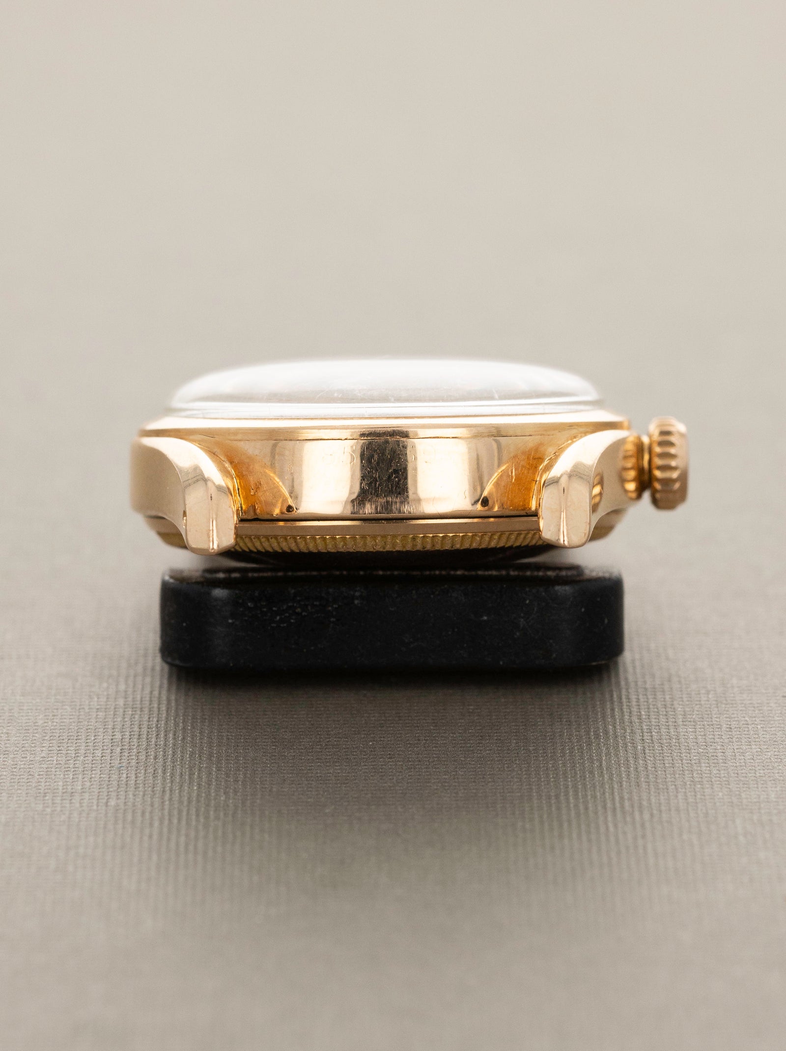 Rolex Oyster Perpetual Ref. 6090 - 'Bombe' Lug