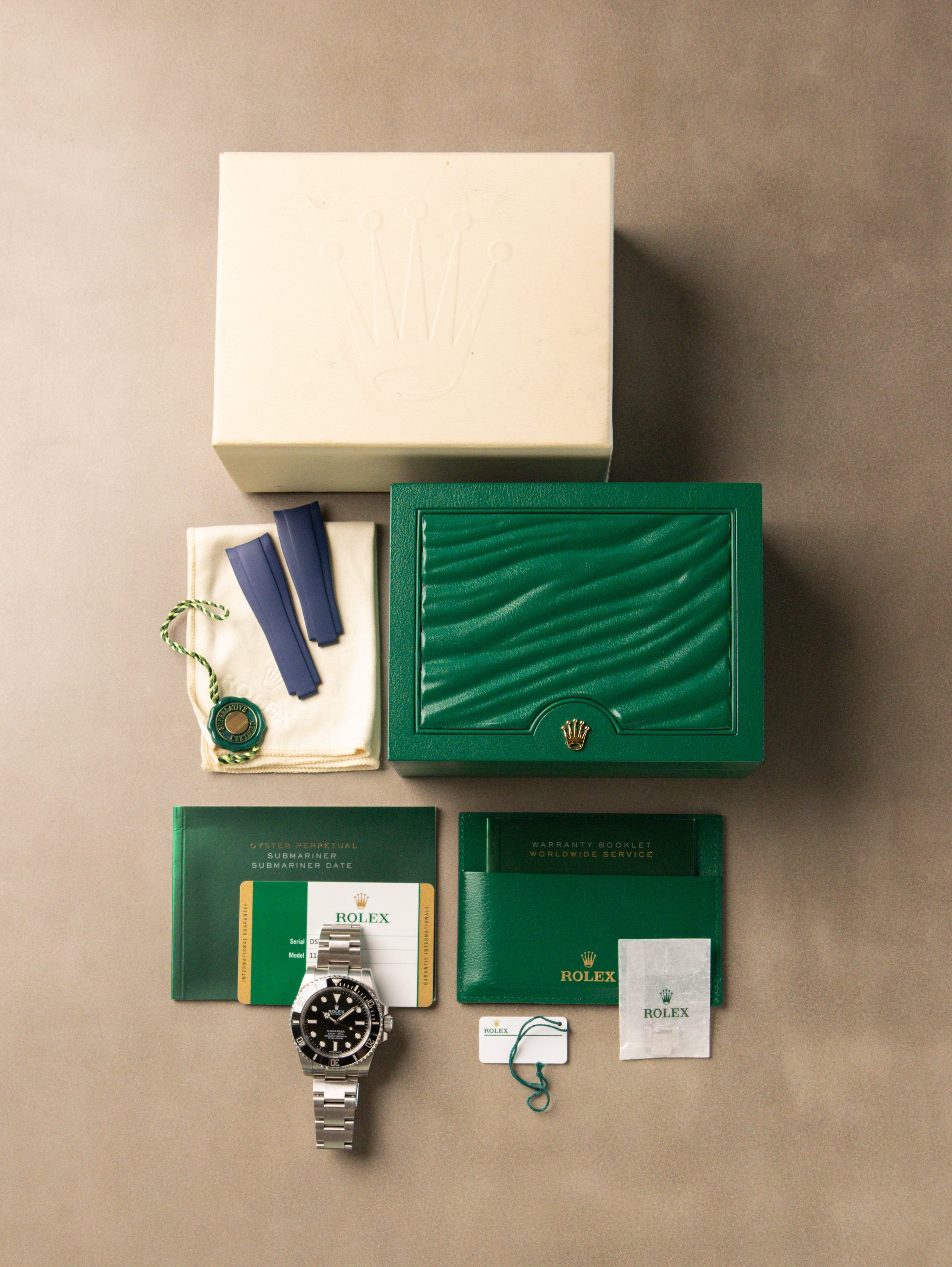 Rolex Submariner Ref. 114060 - 'No Date' Unpolished Full Set