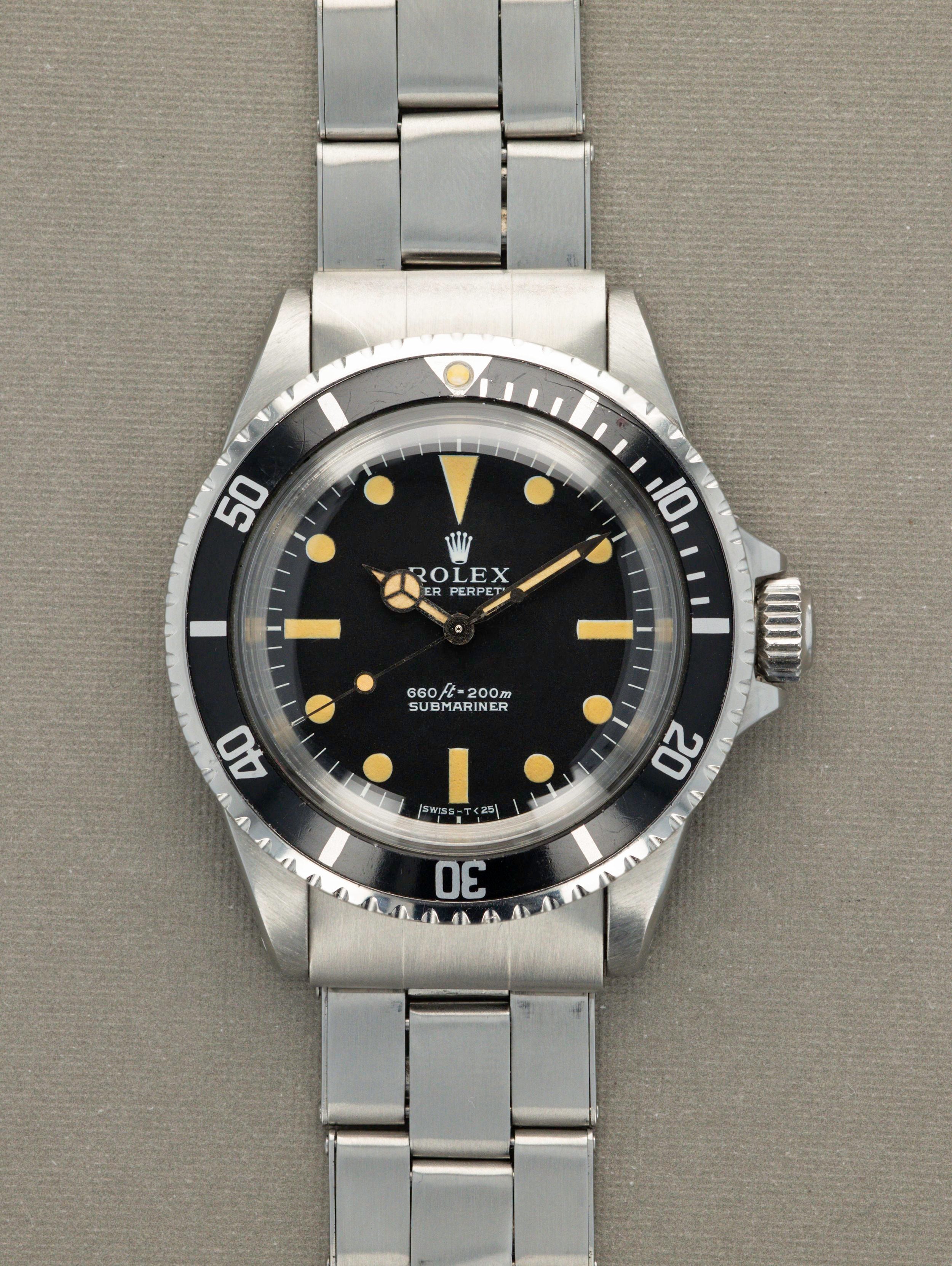 Rolex Submariner Ref. 5513 - Fat Font Kissing 40 Bezel W/ Papers
