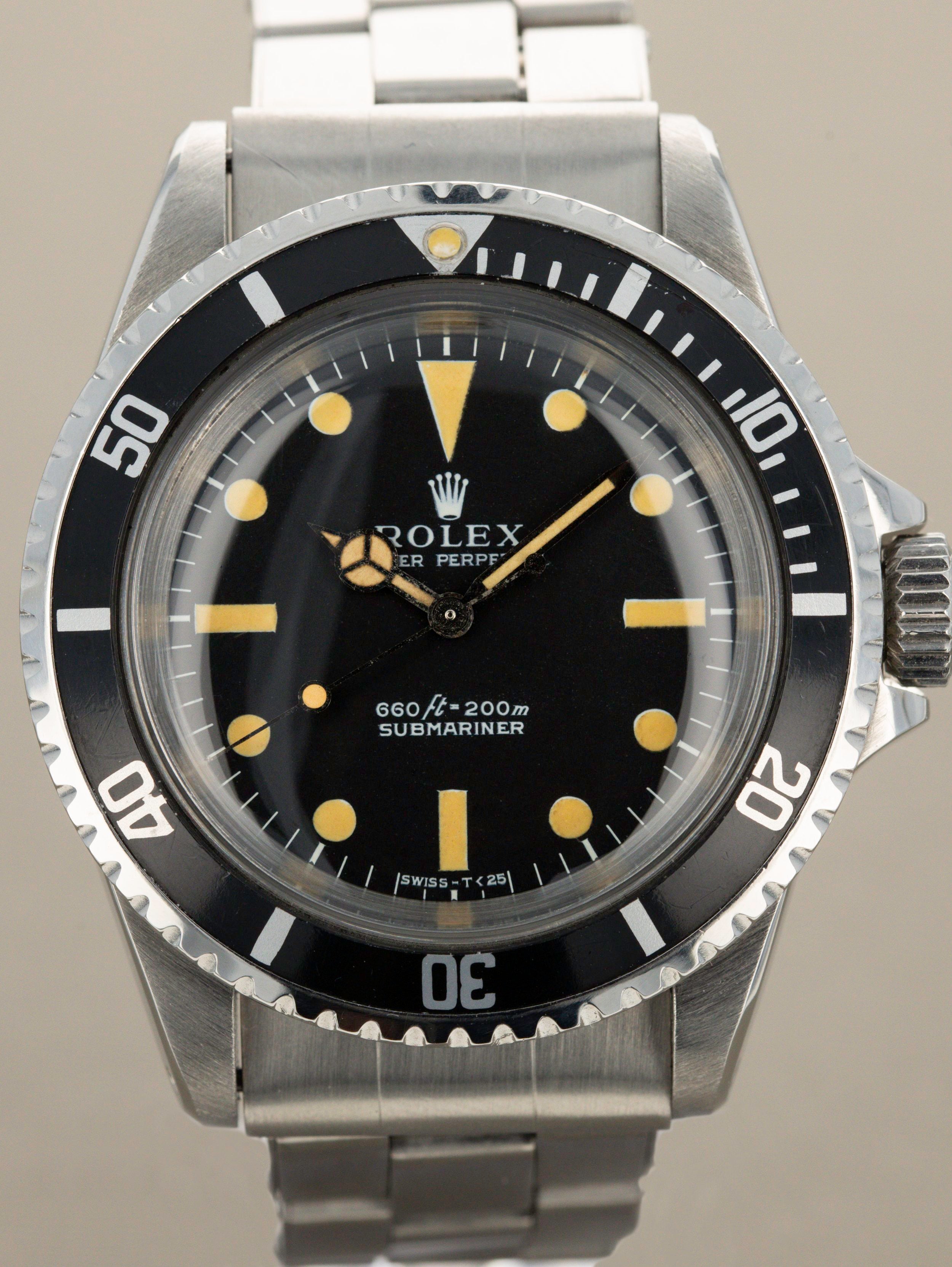 Rolex Submariner Ref. 5513 - Fat Font Kissing 40 Bezel W/ Papers