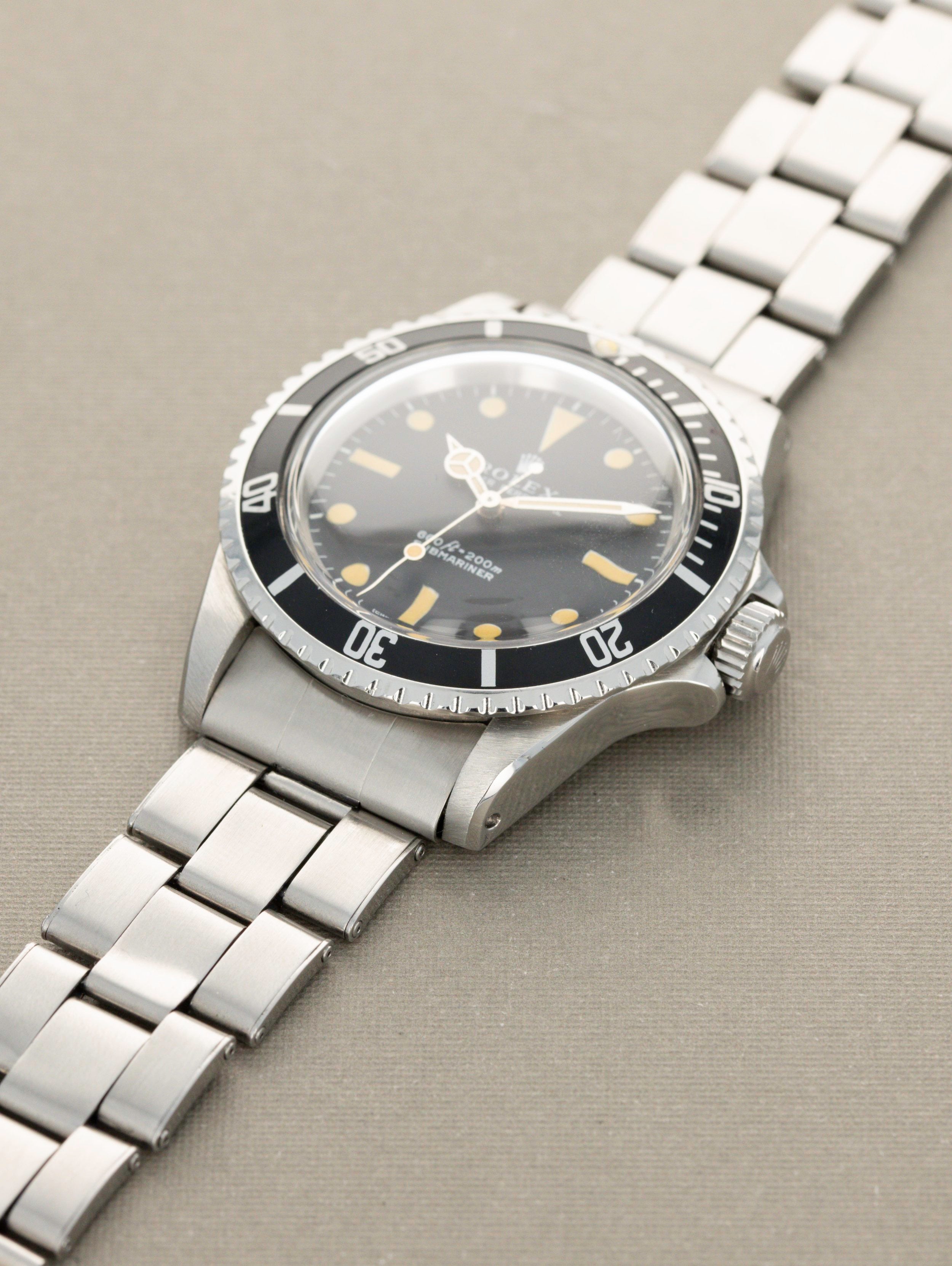 Rolex Submariner Ref. 5513 - Fat Font Kissing 40 Bezel W/ Papers