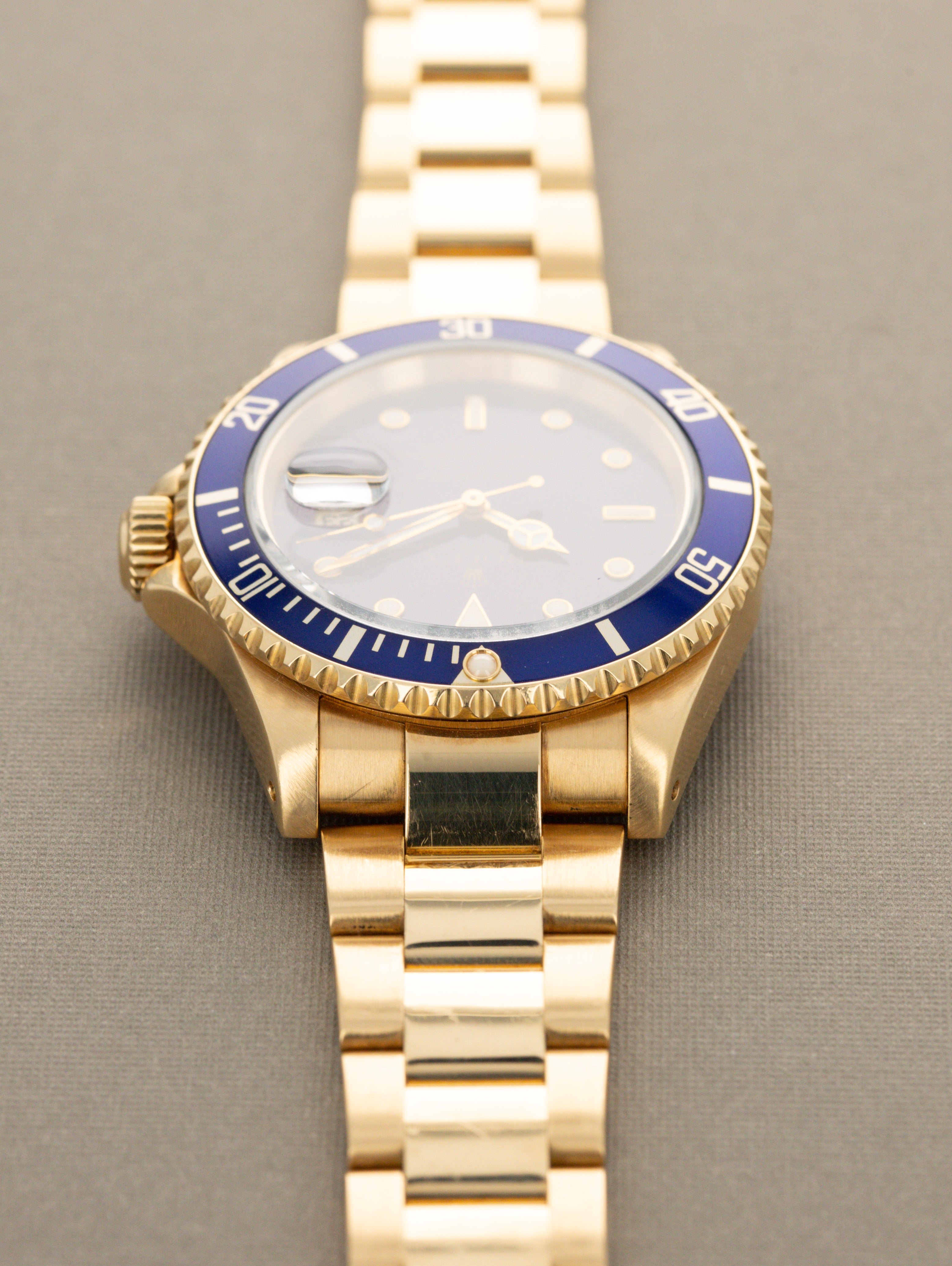 Rolex Submariner Date Ref. 16618 - 'Bluesy' Sunburst Blue Tritium Dial