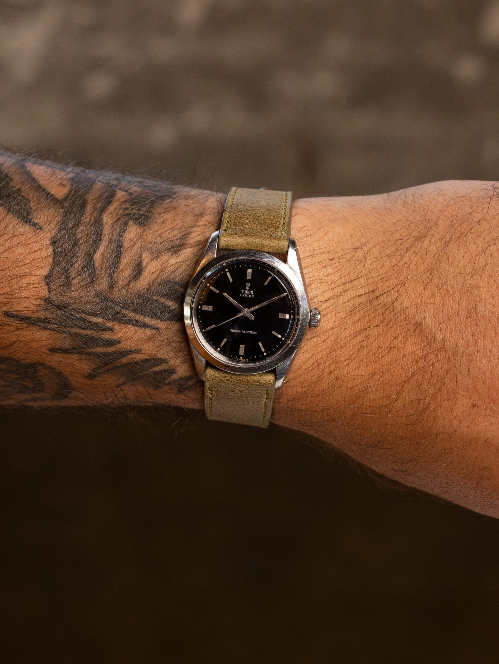 Tudor Oyster Ref. 7984 - Black Gilt 'Rose' Dial Unpolished