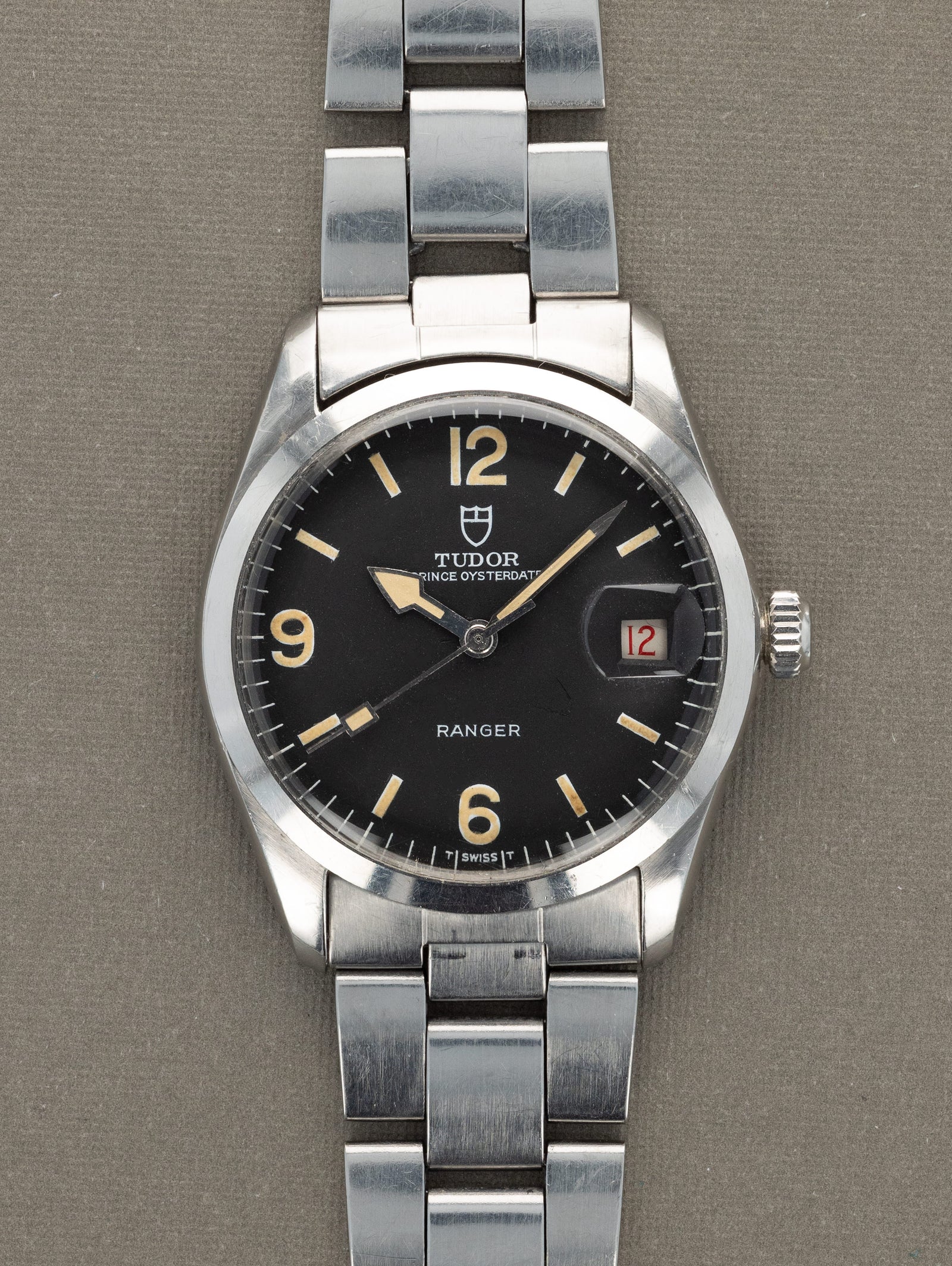 Tudor Ranger Date Ref. 7966/0 - Matte Black Dial w/ 'Roulette' Date Unpolished
