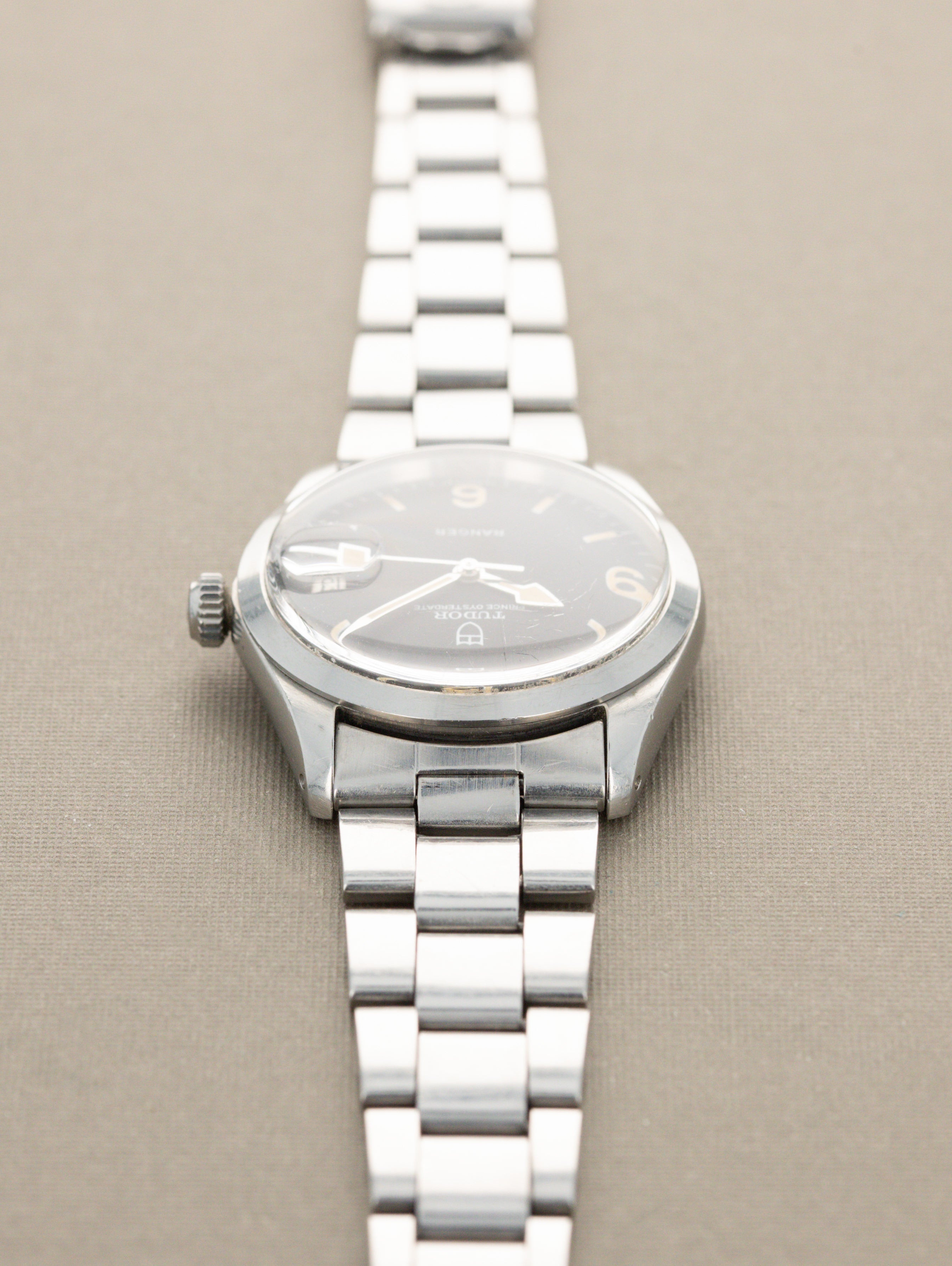 Tudor Ranger Date Ref. 7966/0 - Matte Black Dial w/ 'Roulette' Date Unpolished