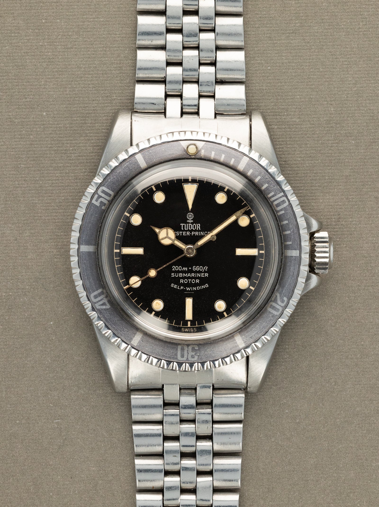 Tudor Submariner Ref. 7928 - 'Gilt Underline Chapter Ring'