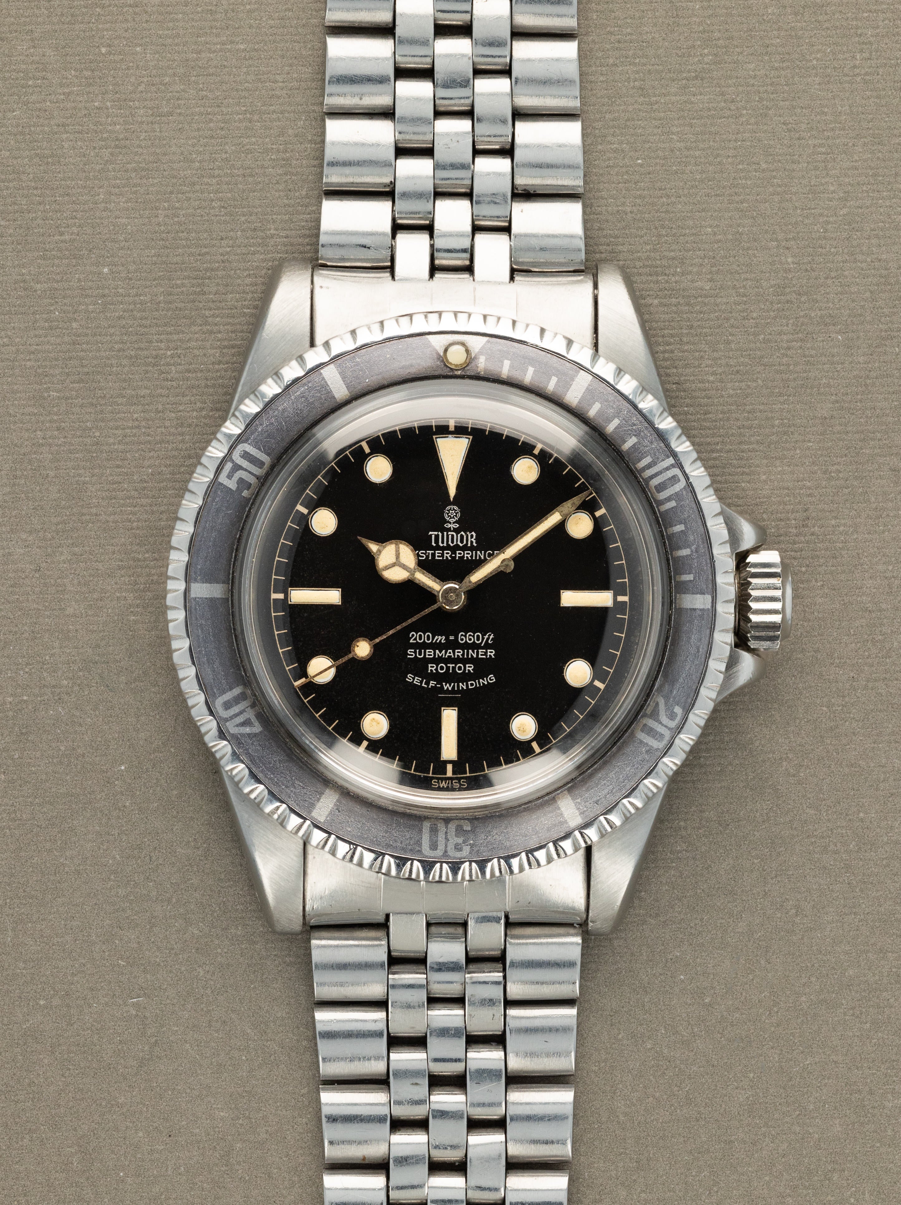 Tudor Submariner Ref. 7928 - 'Gilt Underline Chapter Ring'