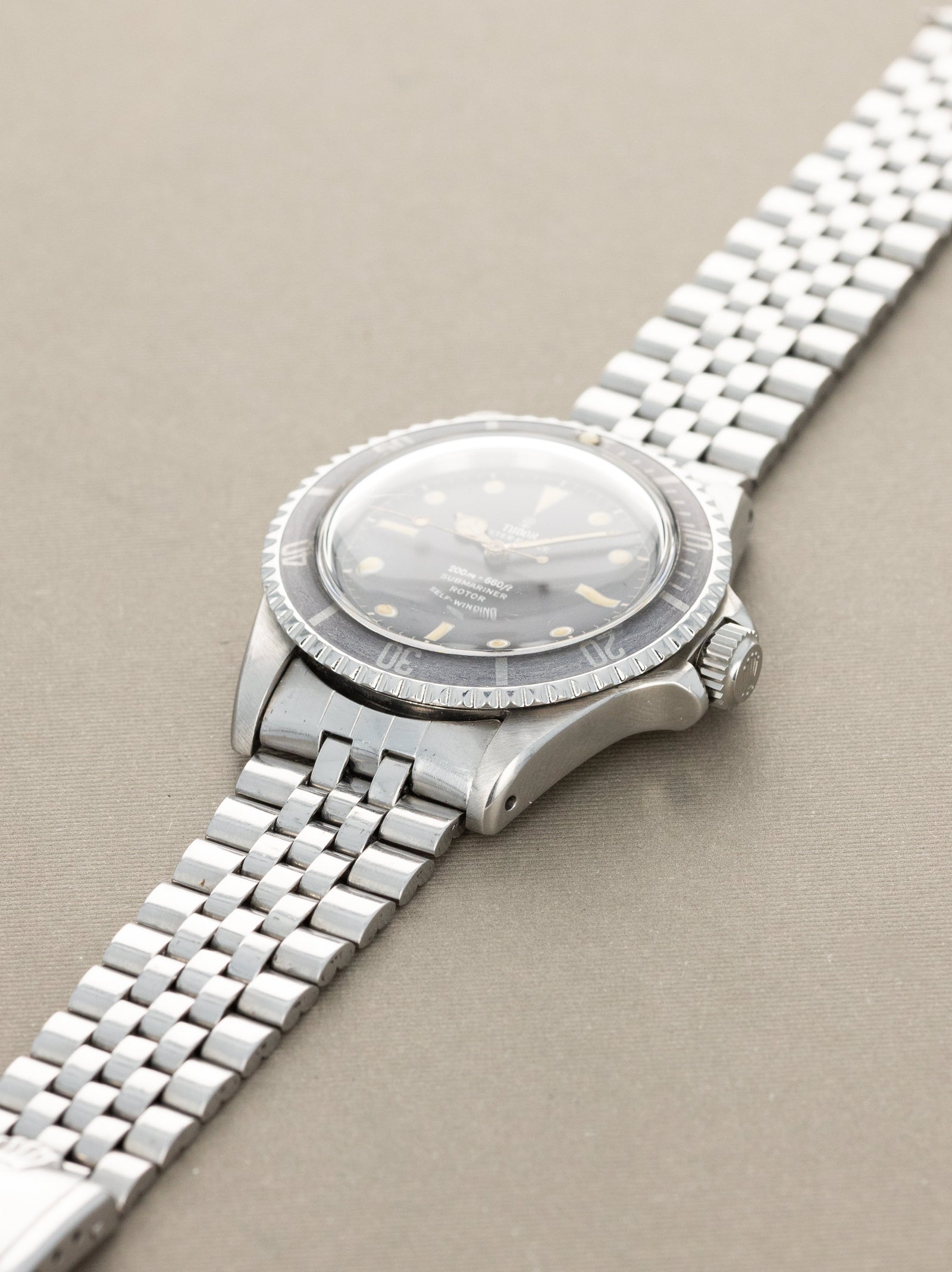 Tudor Submariner Ref. 7928 - 'Gilt Underline Chapter Ring'