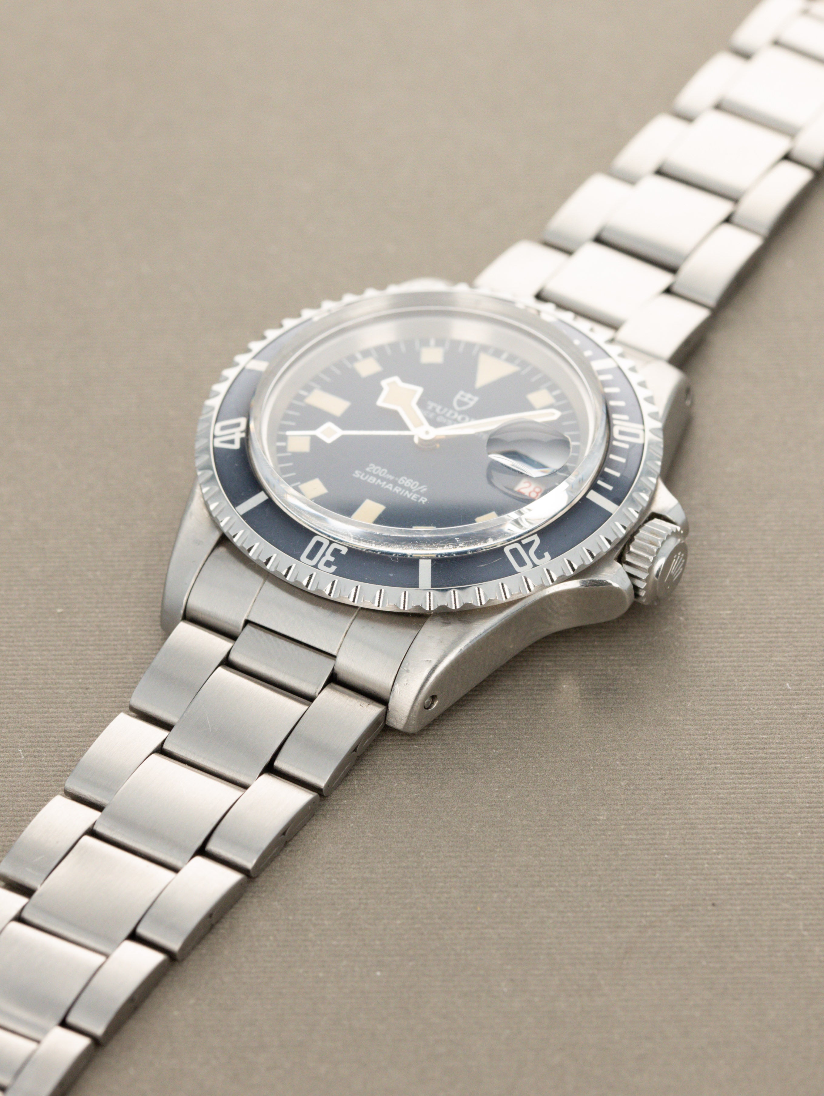 Tudor Submariner Ref. 7021/0 - Blue 'Snowflake Confetti Dial' With 'Roulette' Date