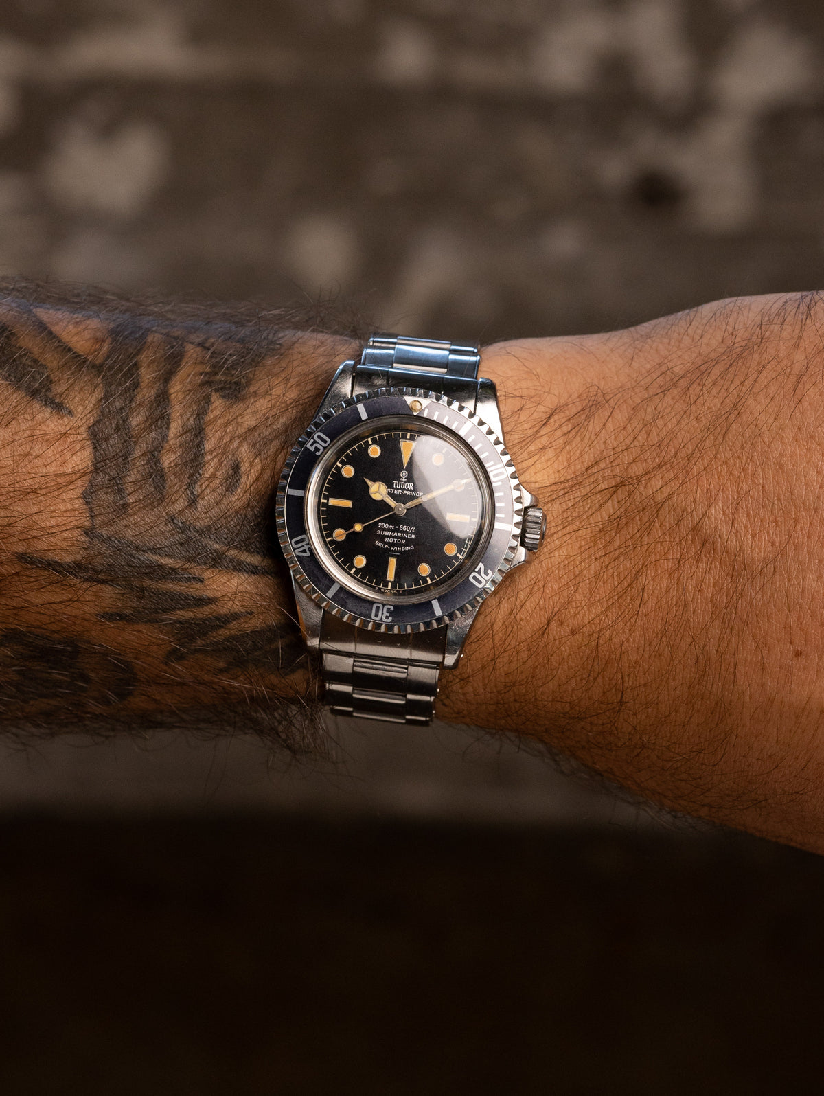 Tudor Submariner Ref. 7928 - Gilt 'Underline' Dial Unpolished W/ Box & Papers