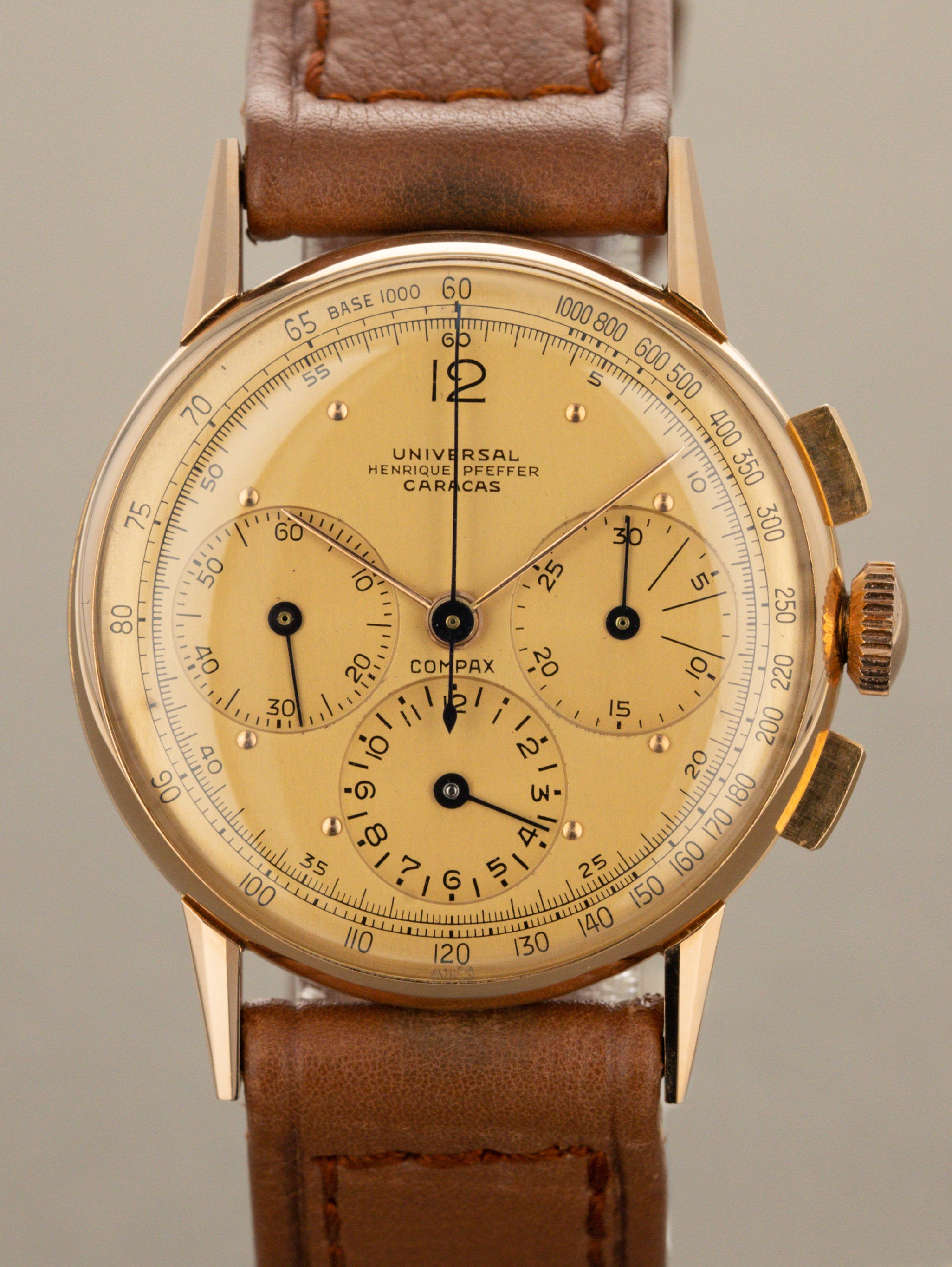 Universal Genève Compax Ref. 12236 - Retailed by Henrique Pfeffer, Caracas LNOS w/ Hangtag