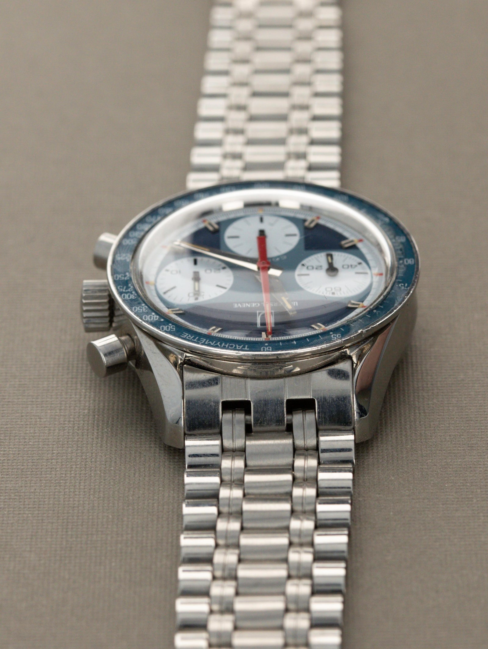 Universal Genève Compax Ref. 885108 - 'Exotic Nina'