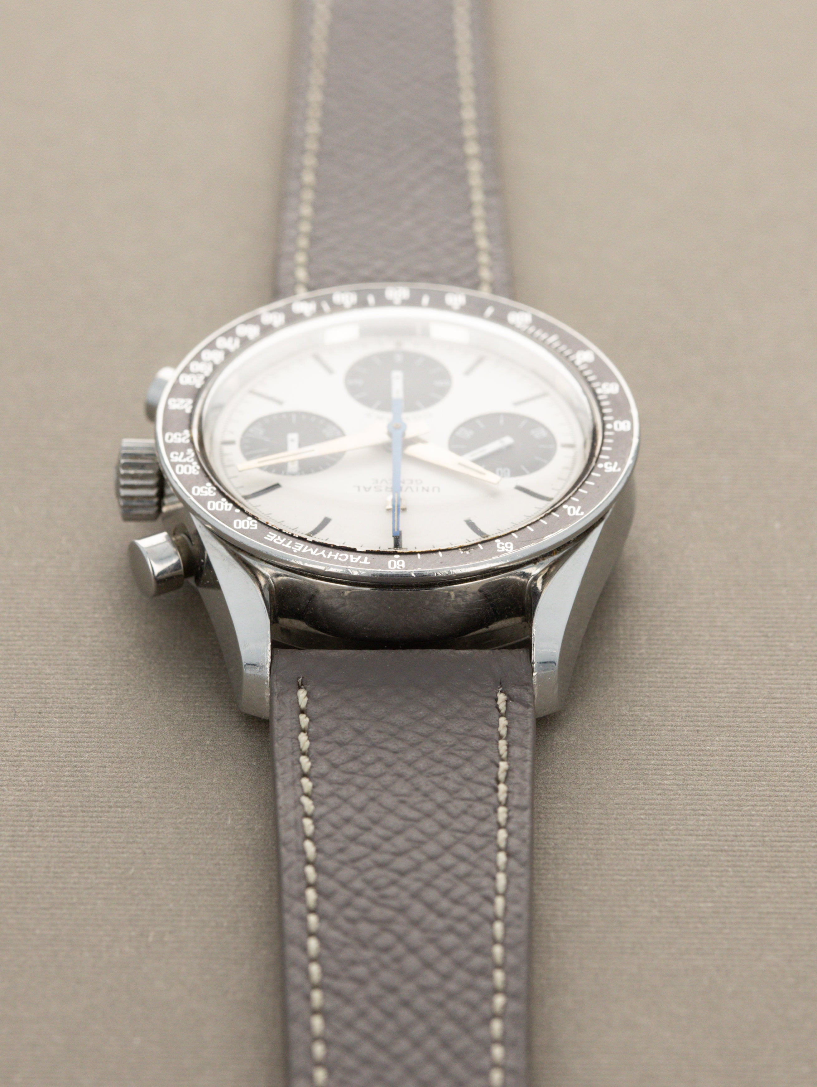 Universal Genève Compax Ref. 885103/02 - Nina Rindt