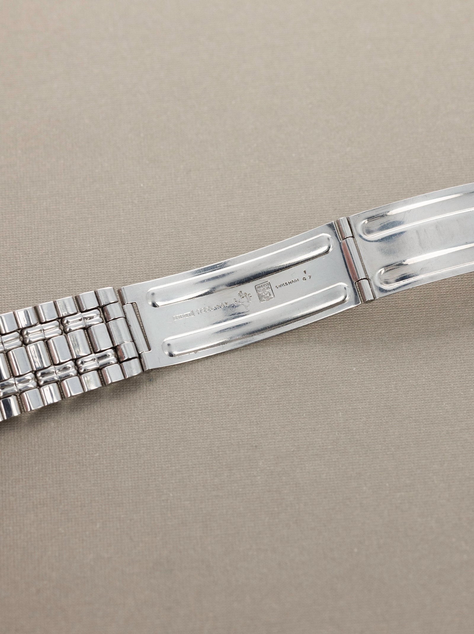 Universal Genève Compax Ref. 885103/02 - 'Nina Rindt' W/ Box & Papers