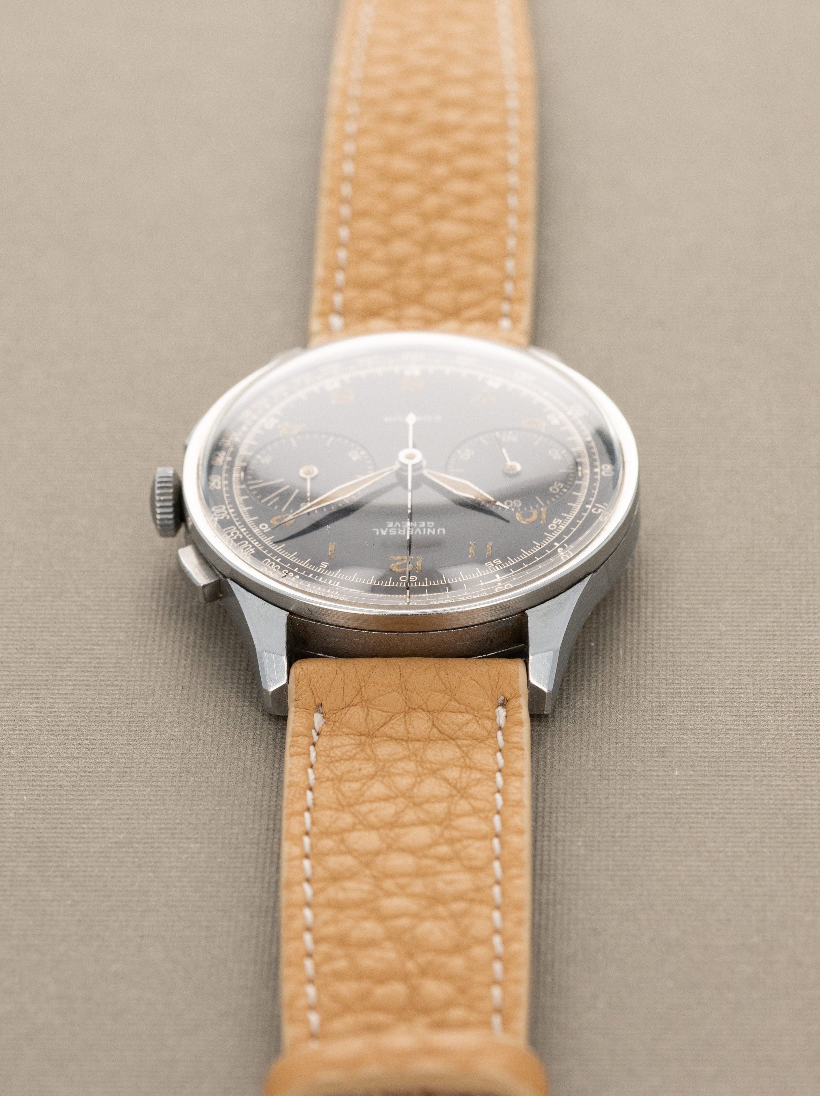 Universal Genève Compur Ref. 22517 - 'Jumbo' w/ Rare Black Dial Unpolished