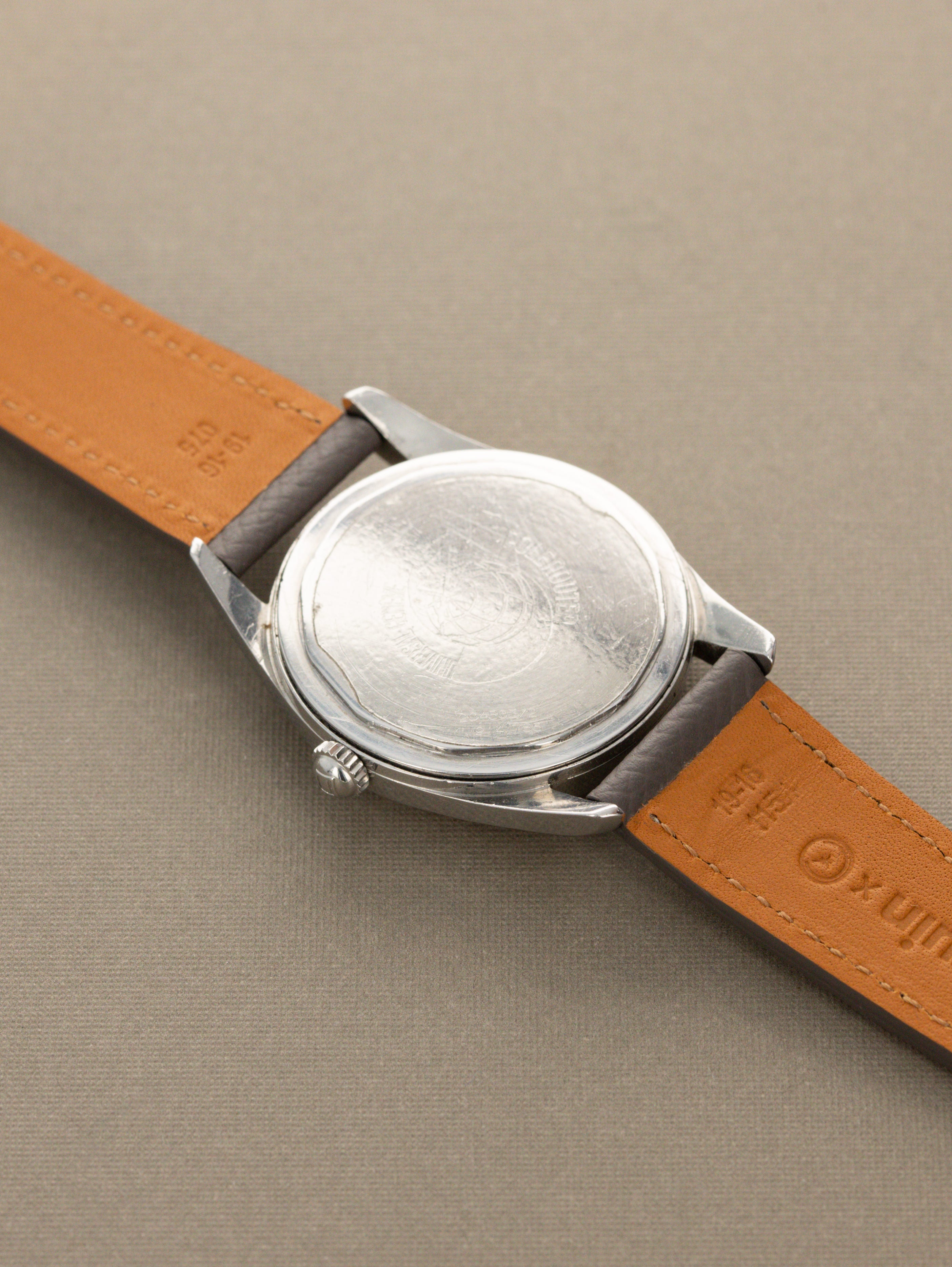 Universal Genève Polerouter Date Ref. 204503/2 - Gilt 'Crosshair' Dial w/ 'Microtor'