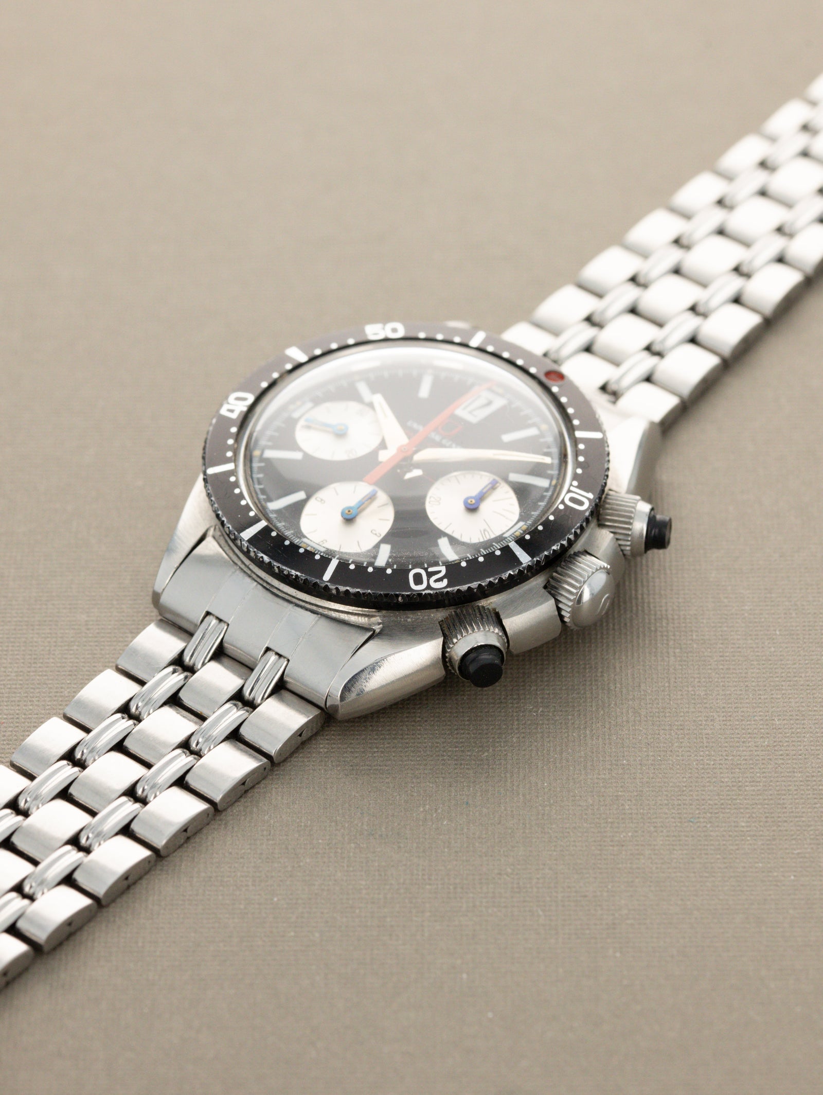 Universal Genève Space-Compax Ref. 885104/01 - 'Mk1' Reverse-Panda Dial