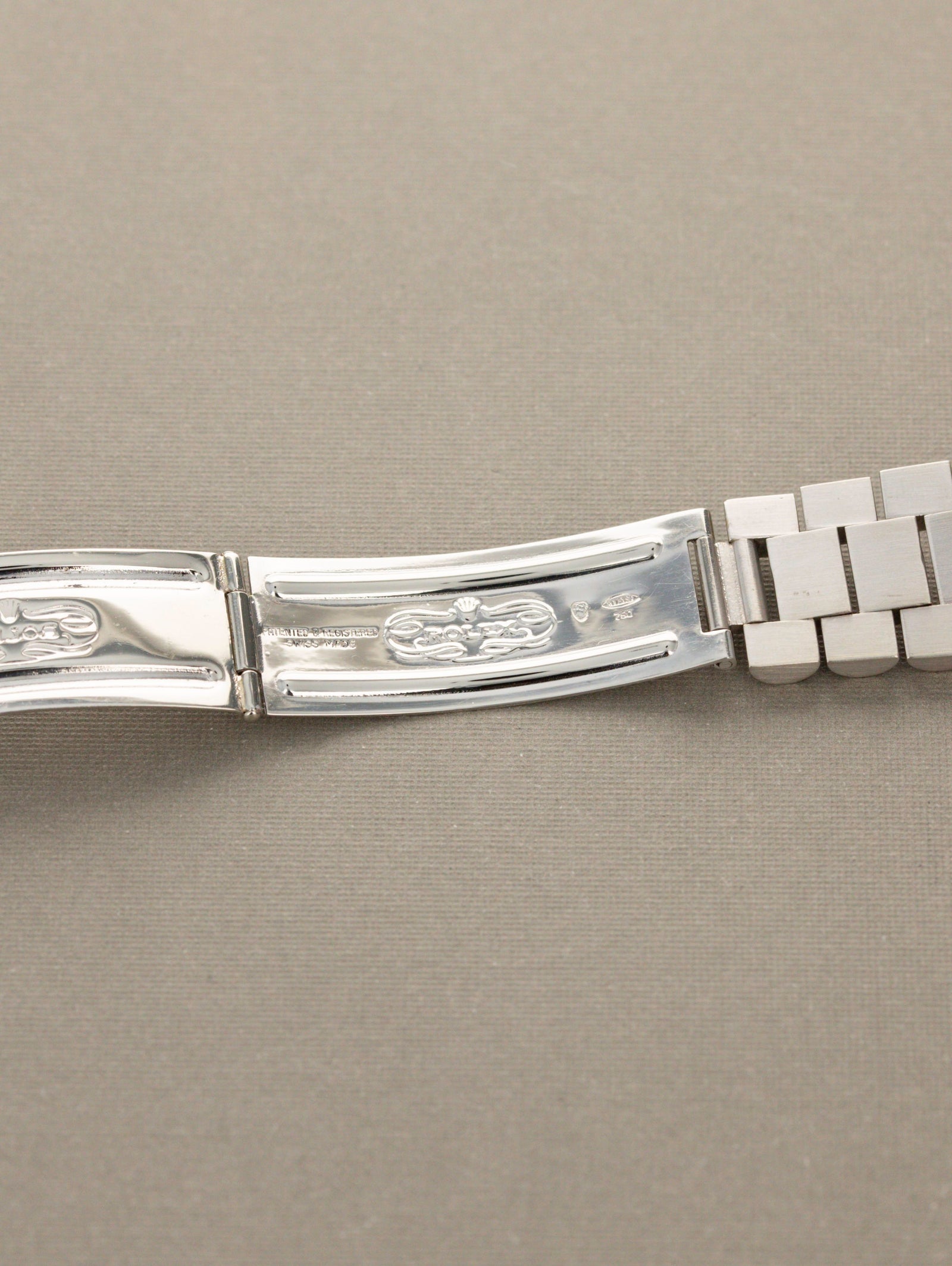 Rolex Day-Date Ref. 1807/9 - White Gold Bark