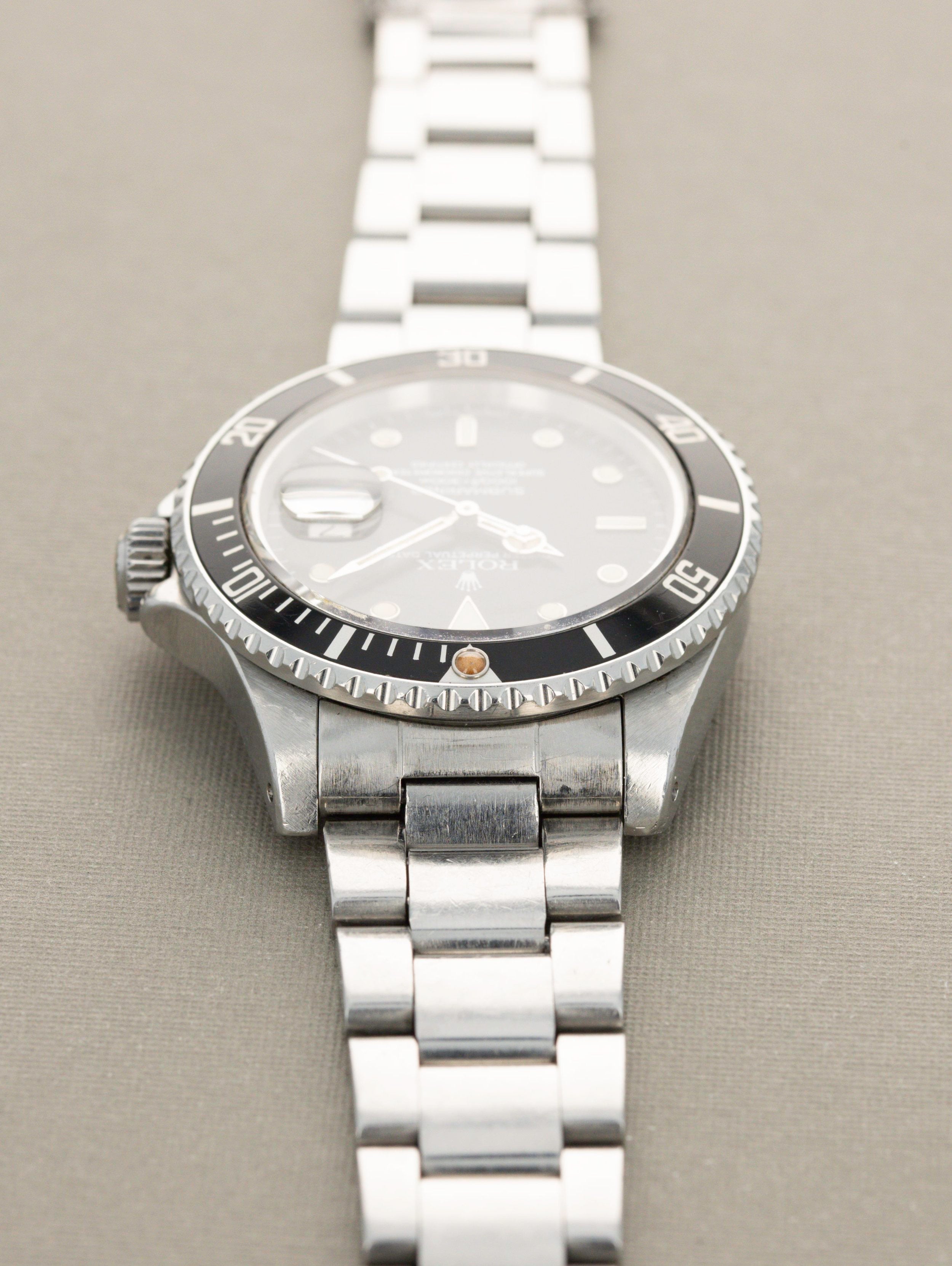 Rolex Submariner Date Ref. 16800 - Gloss Dial