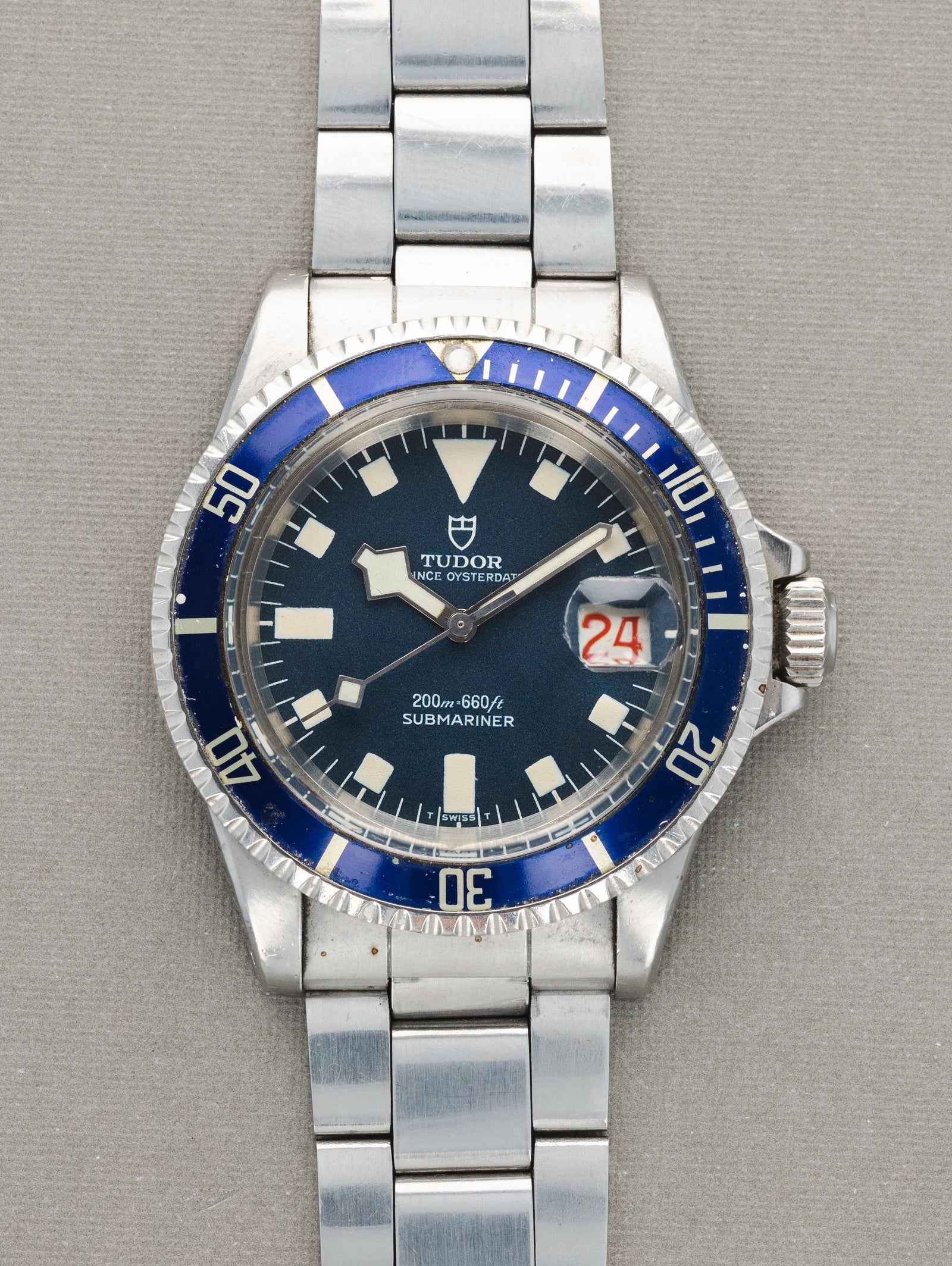 Tudor Submariner Ref. 7021/0 - Blue 'Snowflake Confetti Dial' With Roulette Date Unpolished
