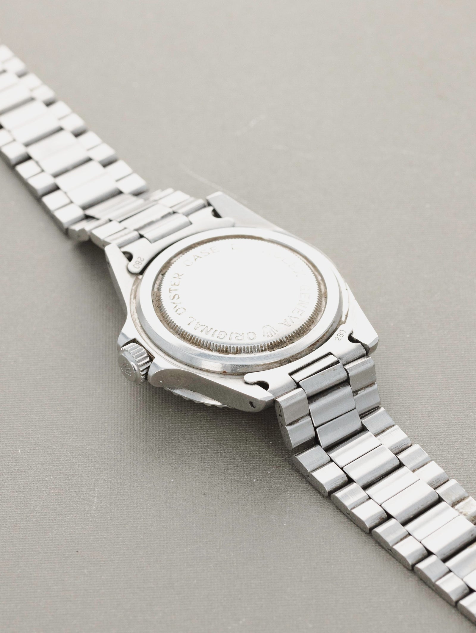 Tudor Submariner Ref. 7021/0 - Blue 'Snowflake Confetti Dial' With Roulette Date Unpolished