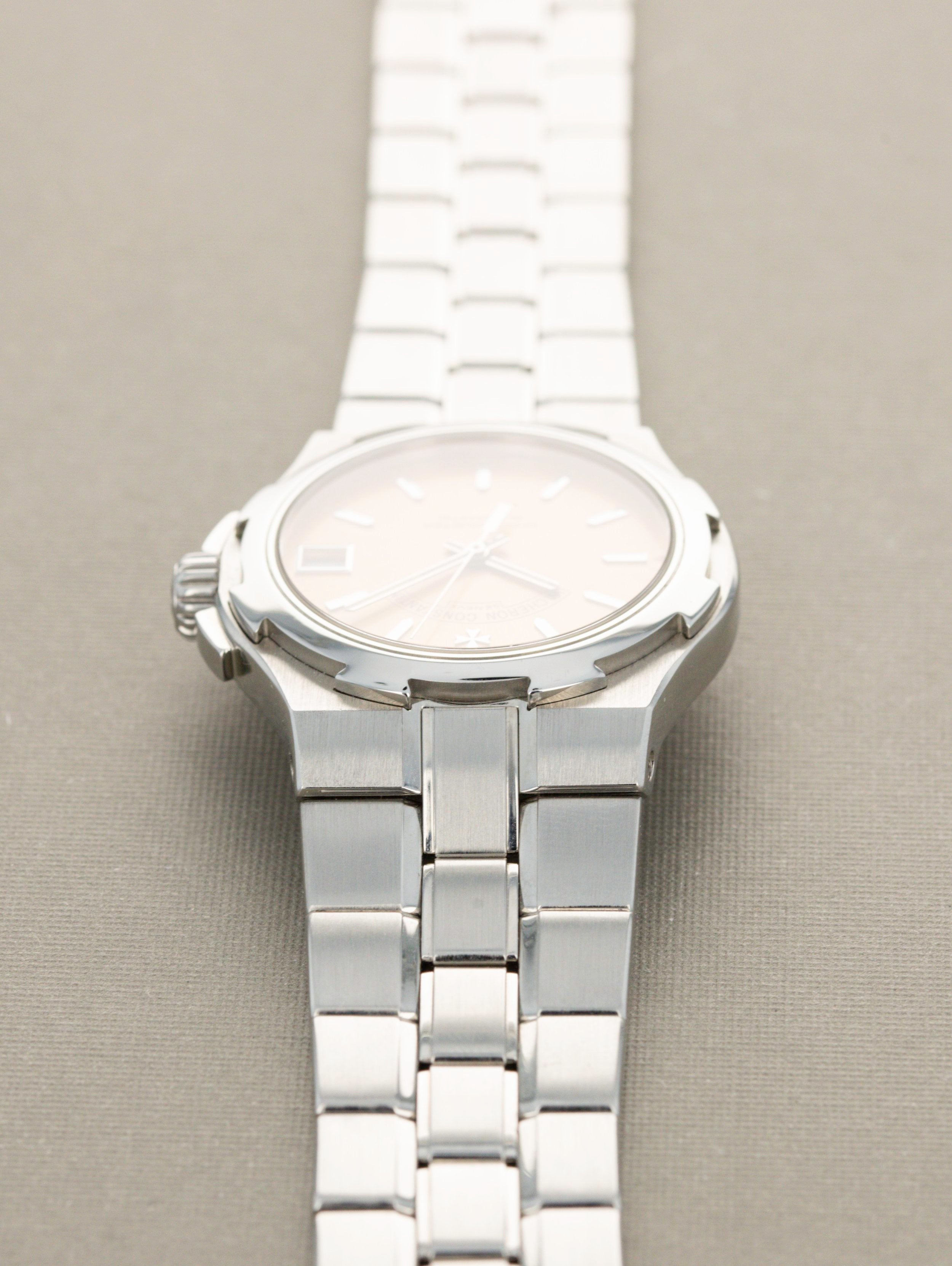 Vacheron Constantin Overseas Ref. 42050 - Salmon Dial