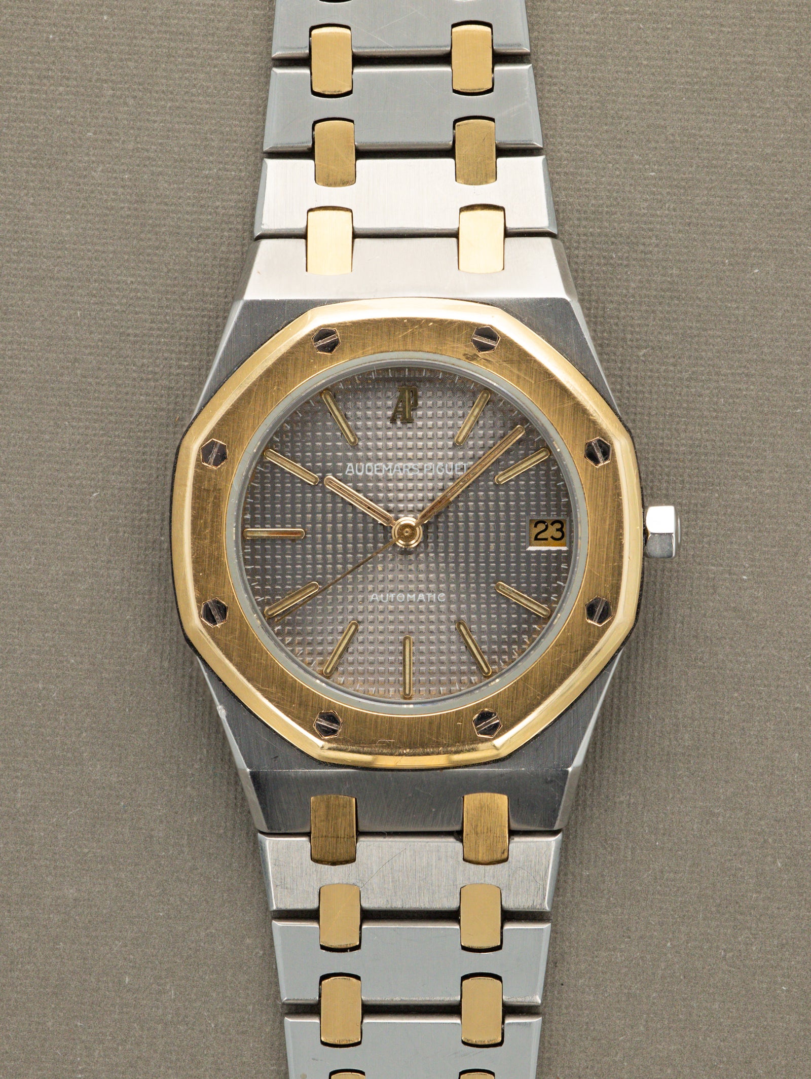 Audemars Piguet Royal Oak Ref. 4100SA 'Midsize' - Grey 'Tapisserie' Dial