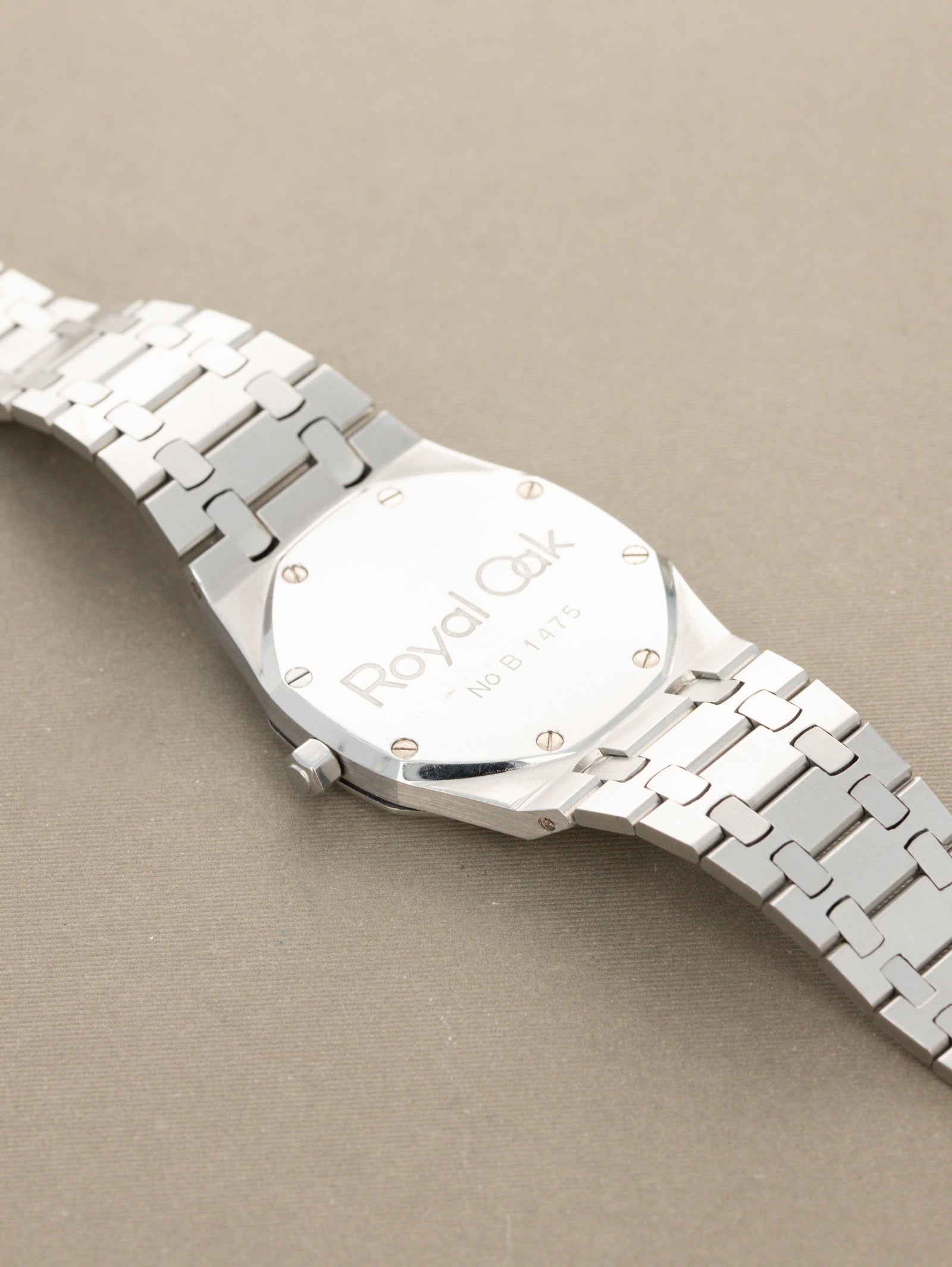 Audemars Piguet Royal Oak Ref. 5402ST - 'Jumbo' w/ 'Logo at 6' Dial Unpolished