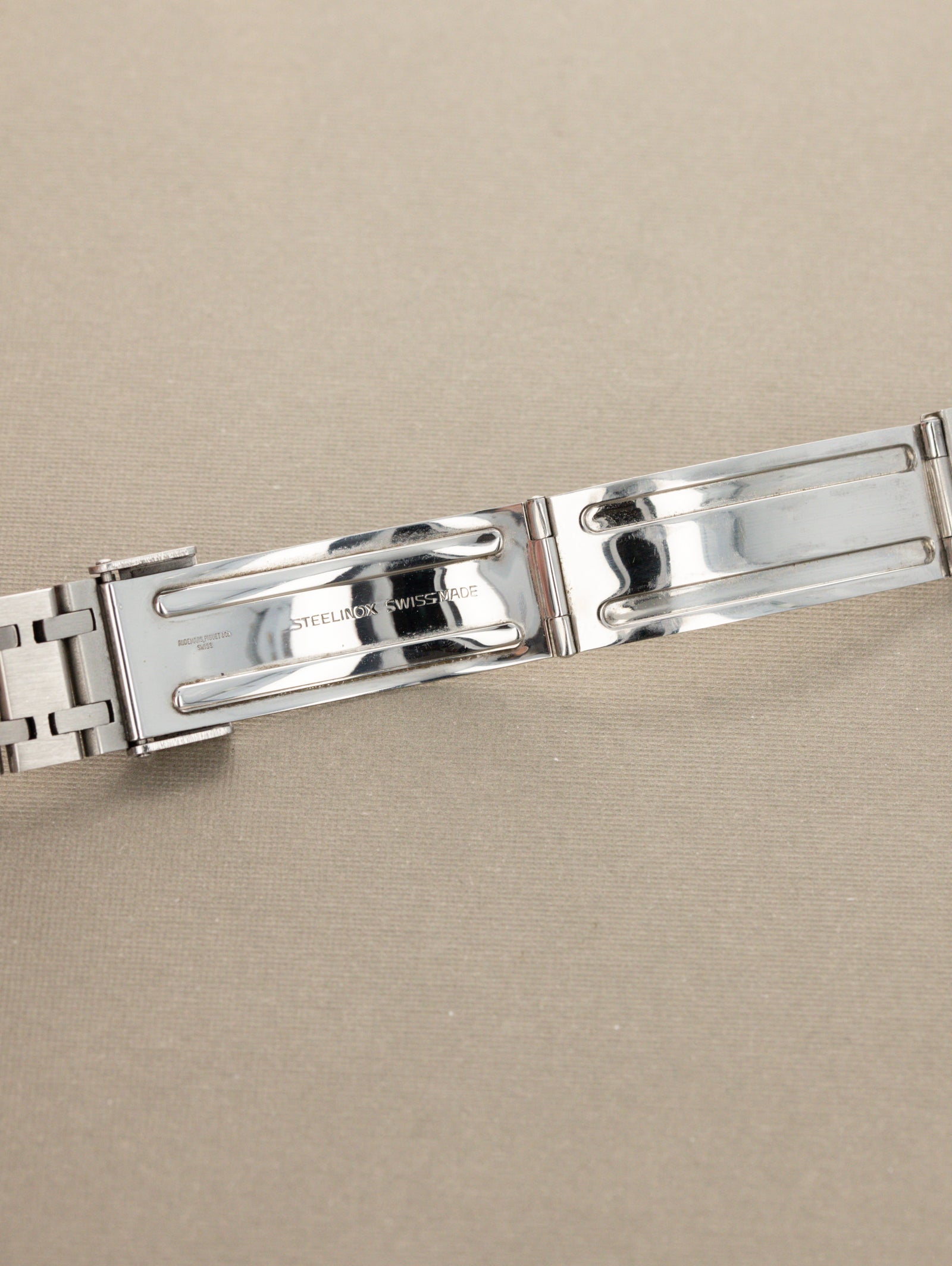 Audemars Piguet Royal Oak Ref. 4100ST - 'Midsize' W/ Service Papers