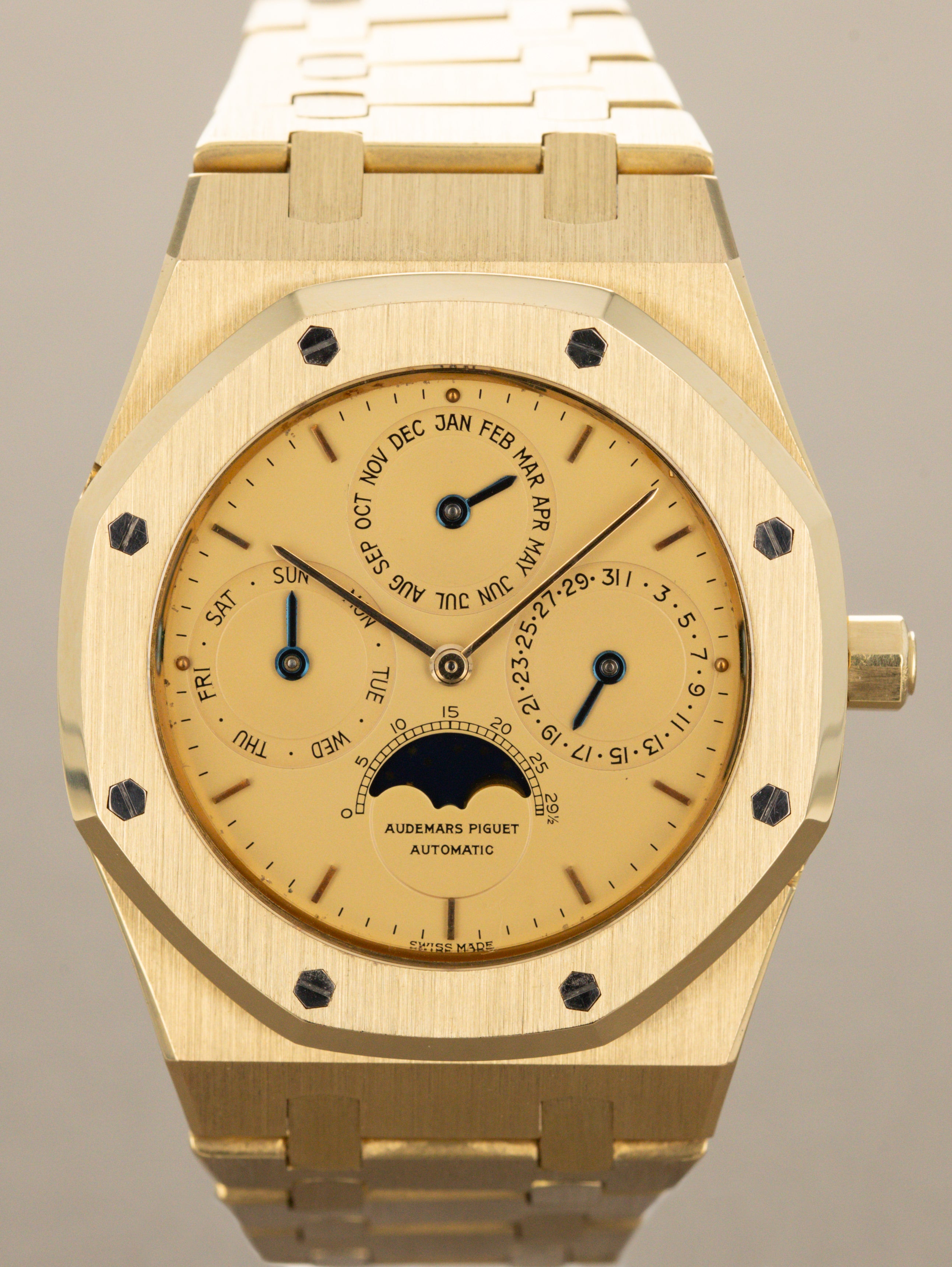 Audemars Piguet Royal Oak Perpetual Calendar Ref. 25654BA - Satin Champagne Dial