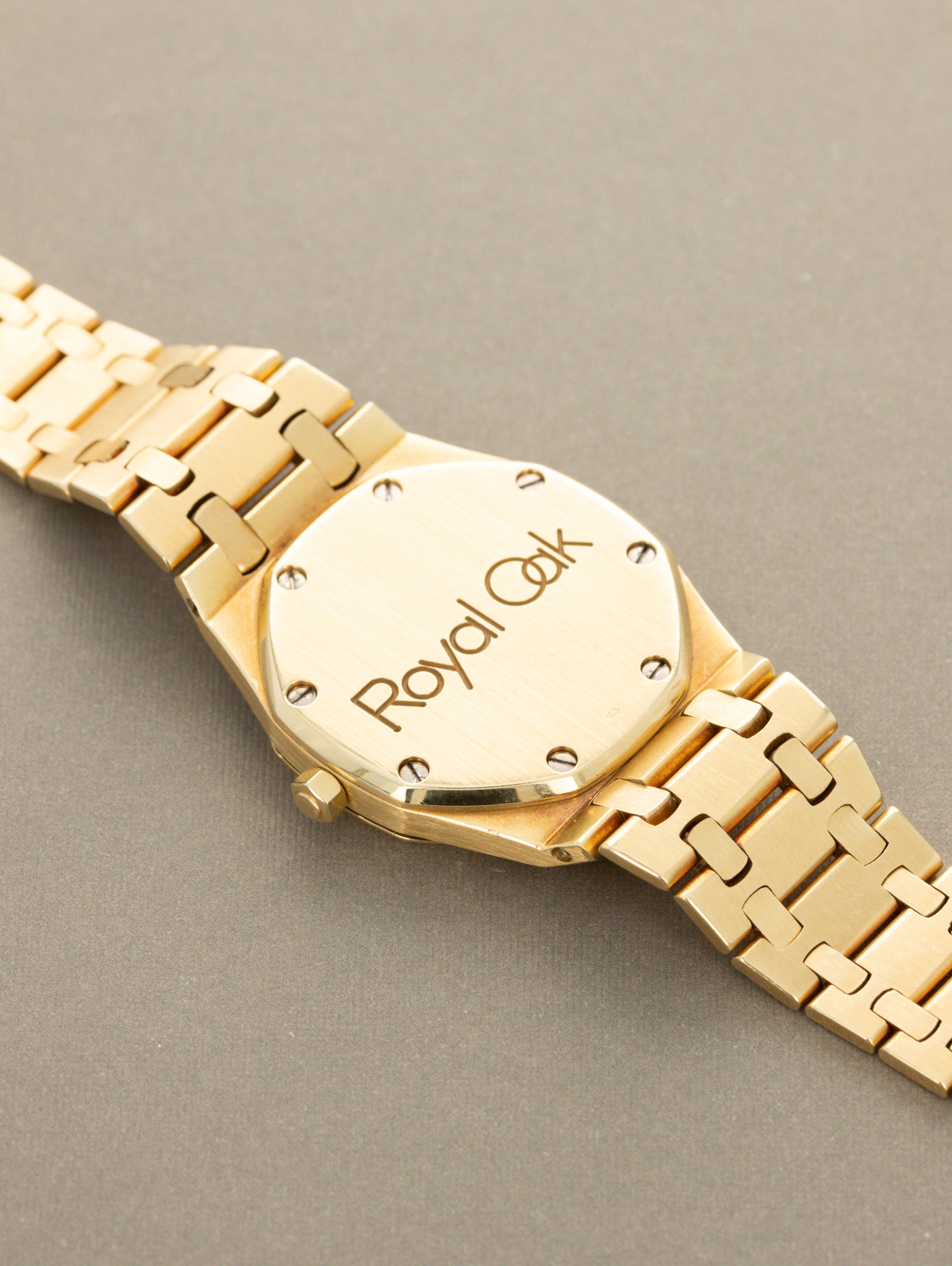 Audemars Piguet Royal Oak Ref. 4100BA - 'Midsize' Champagne Dial