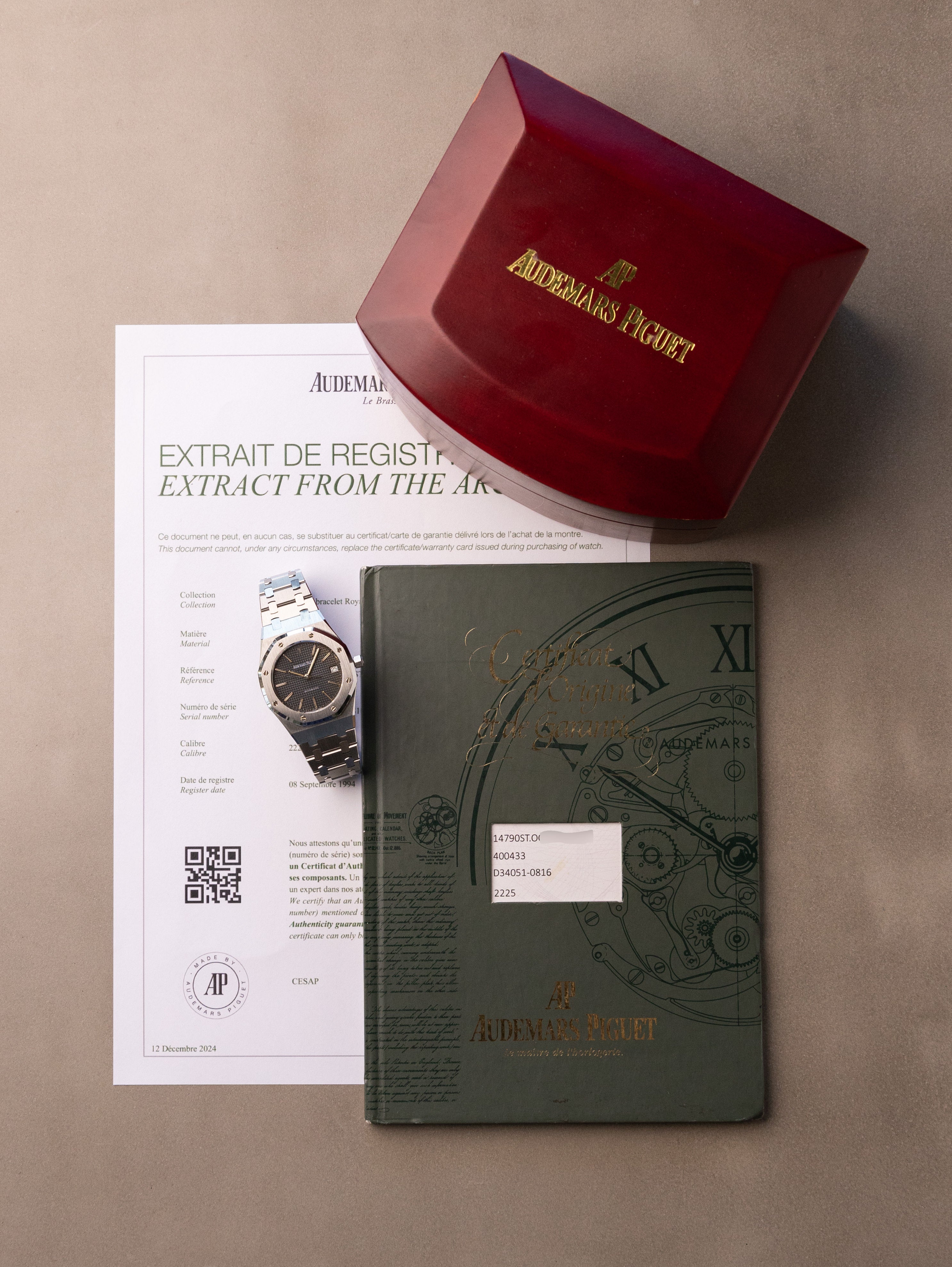 Audemars Piguet Royal Oak 'Midsize' Ref. 14790ST - 'Second Series' W/ Box, Papers, & Extract