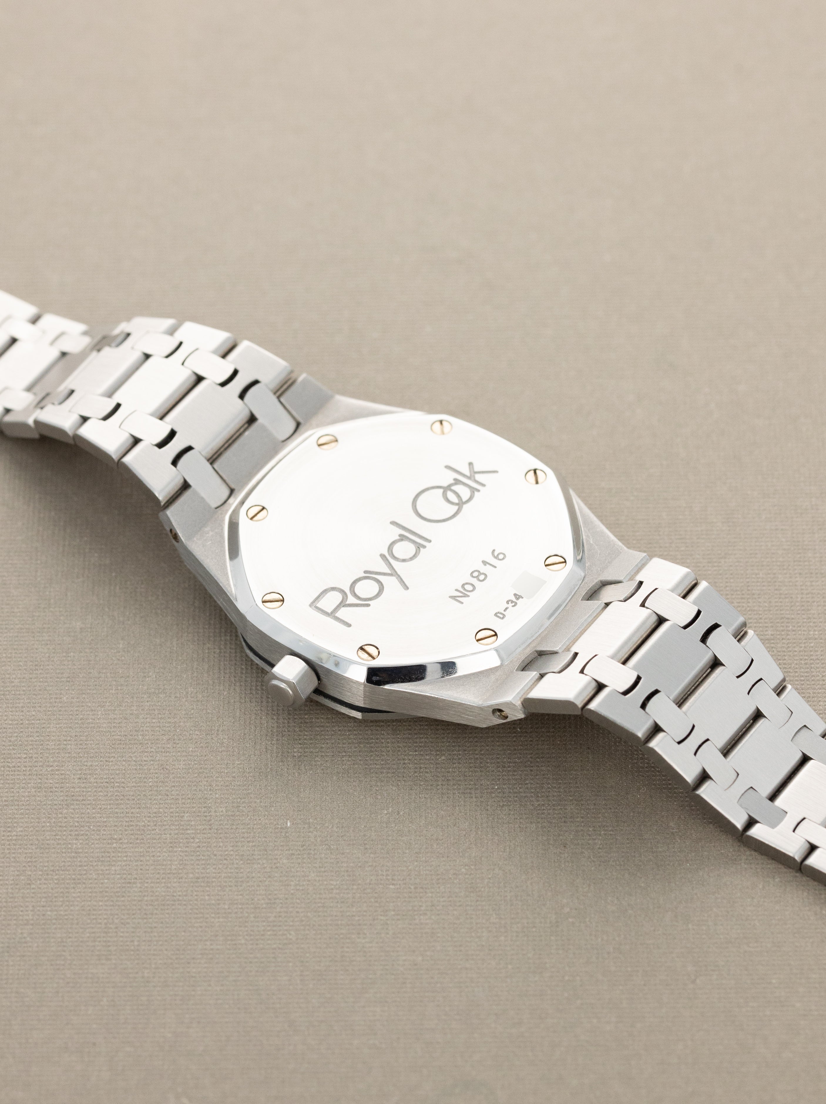 Audemars Piguet Royal Oak 'Midsize' Ref. 14790ST - 'Second Series' W/ Box, Papers, & Extract